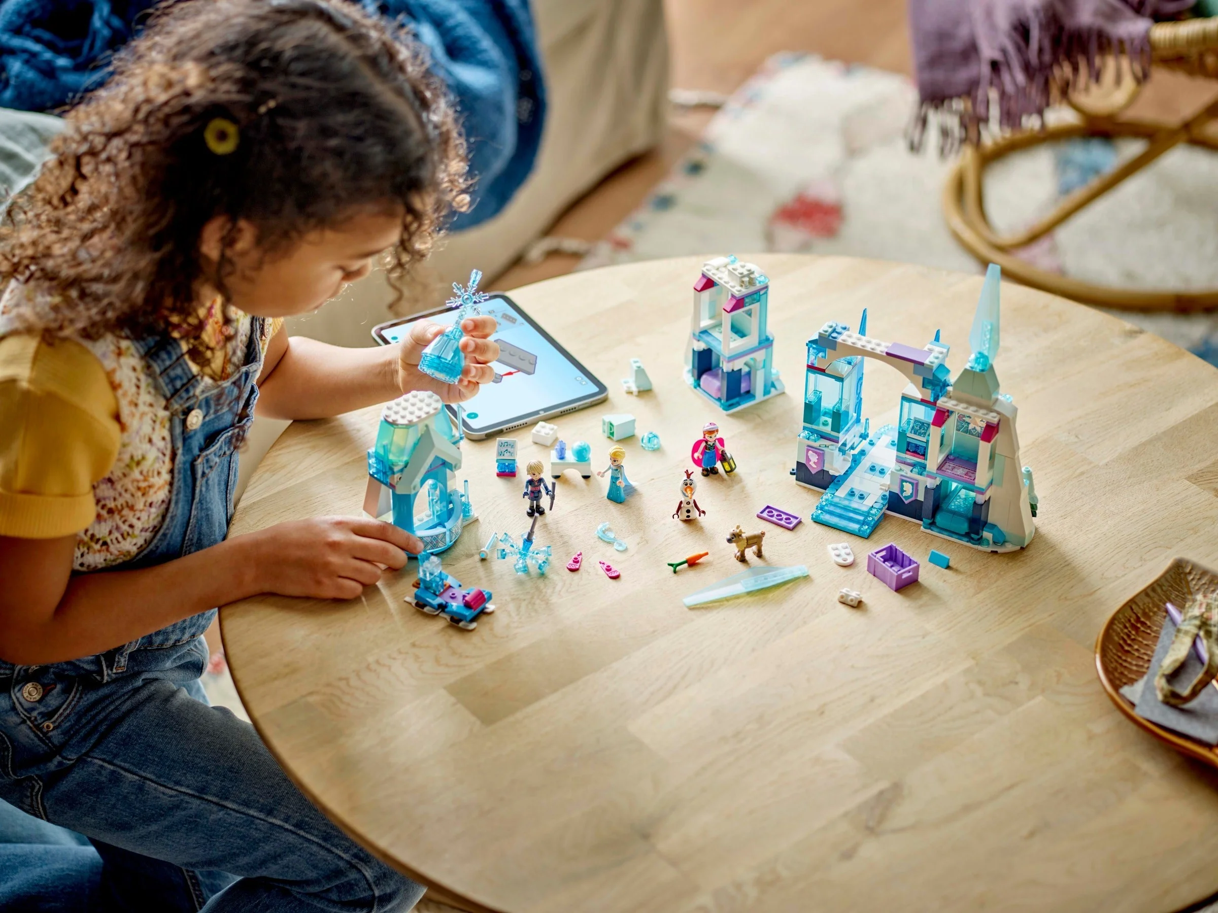 LEGO® 43244 Lodowy pałac Elzy - zdjęcie 6