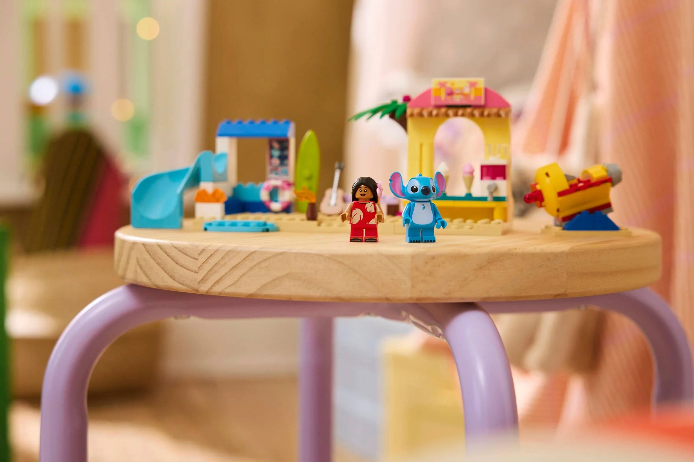 LEGO® 43280 Zabawa na plaży z Lilo i Stitchem - zdjęcie 12