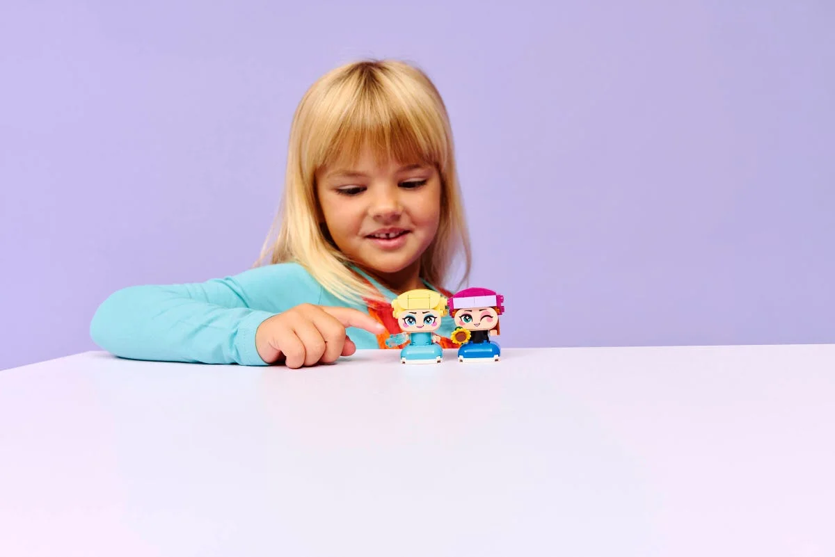 LEGO® 43284 Mała Anna i Elza - zdjęcie 3