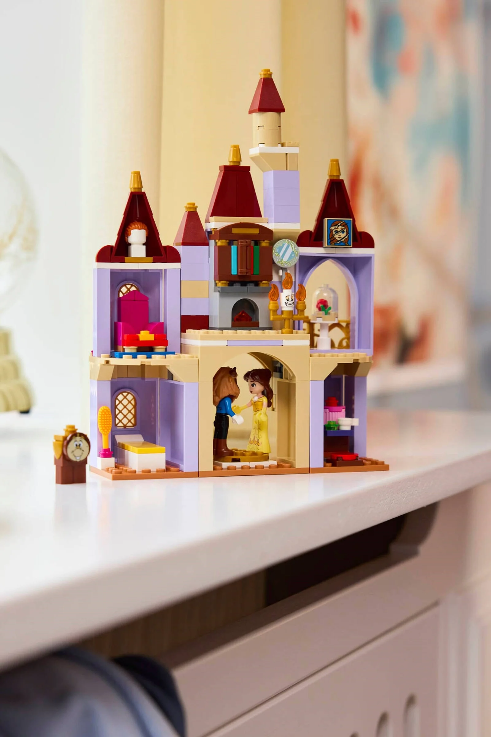 LEGO® 43289 Zaczarowany zamek Pięknej i Bestii - zdjęcie 12