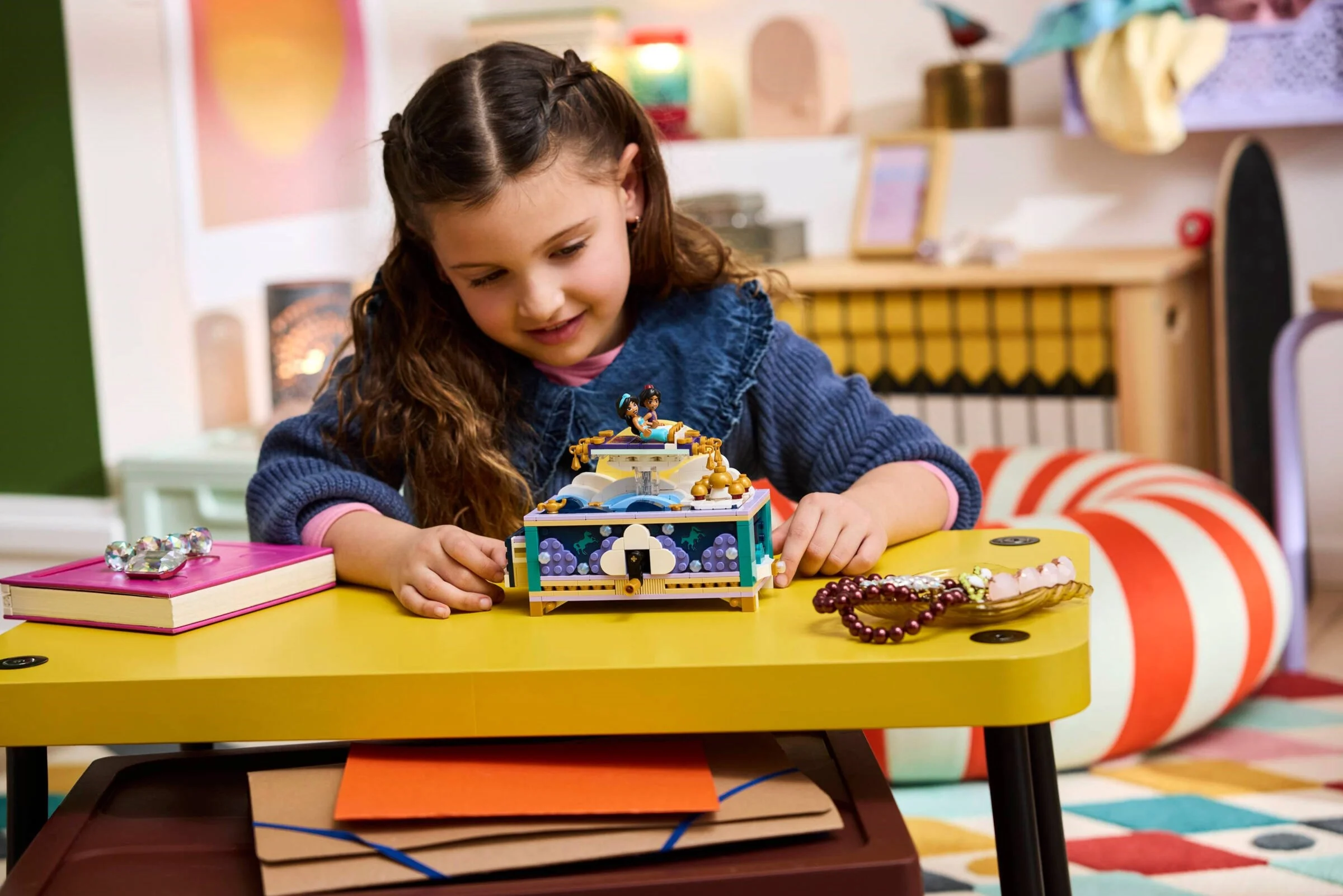 LEGO® 43295 Szkatułka na biżuterię Dżasminy - zdjęcie 10