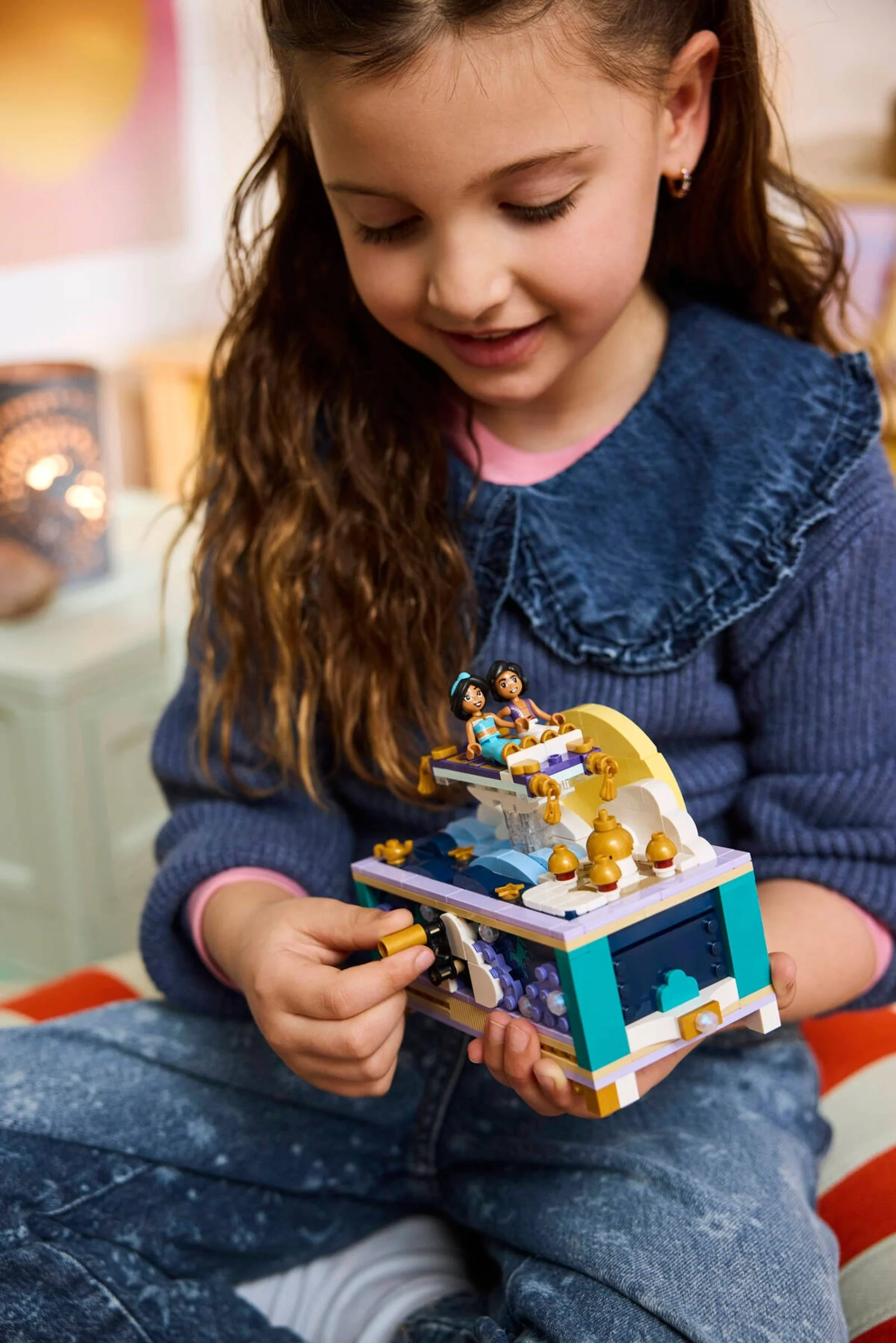 LEGO® 43295 Szkatułka na biżuterię Dżasminy - zdjęcie 12