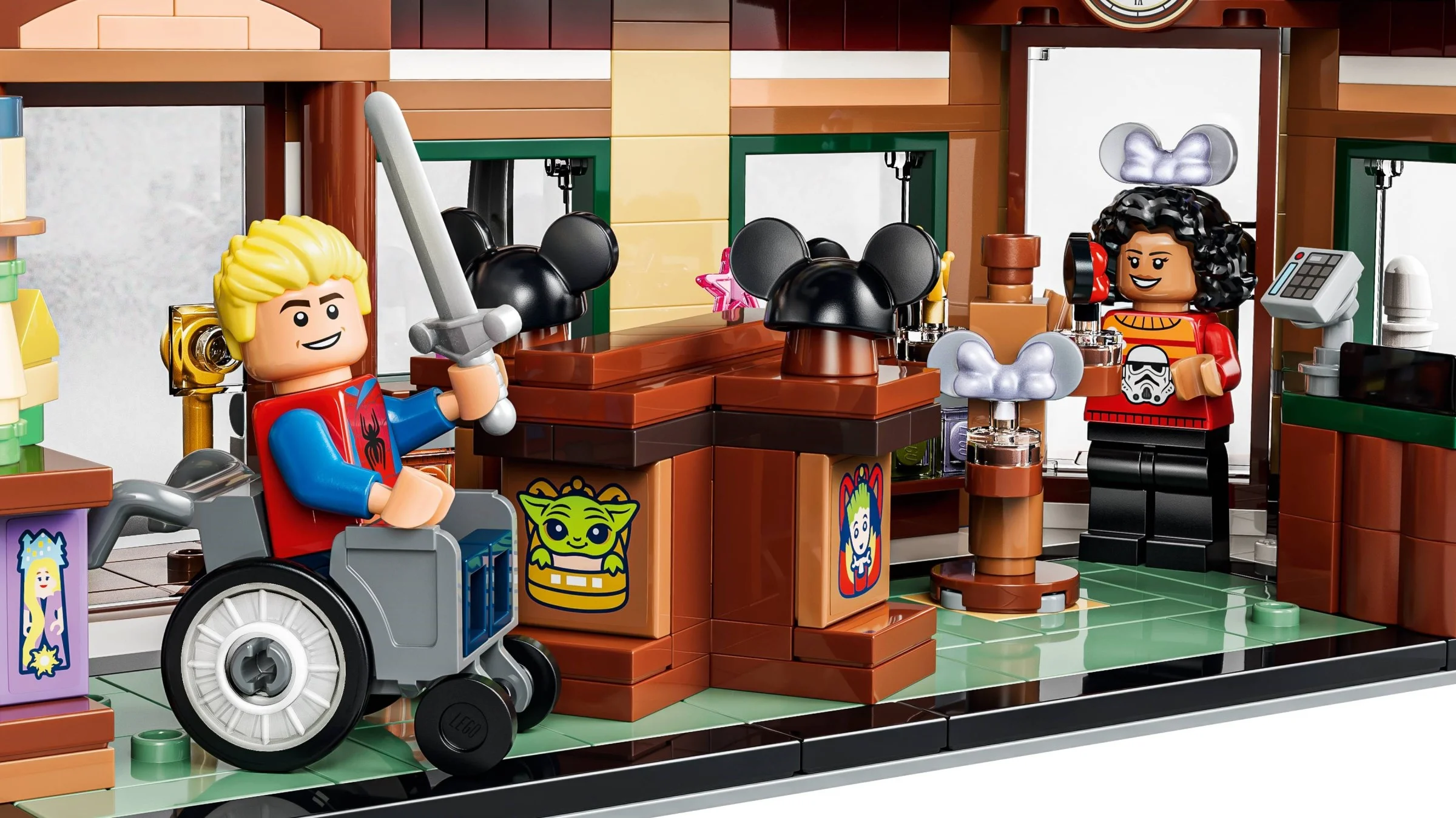 LEGO® 43302 Main Street, U. S.A. - zdjęcie 43