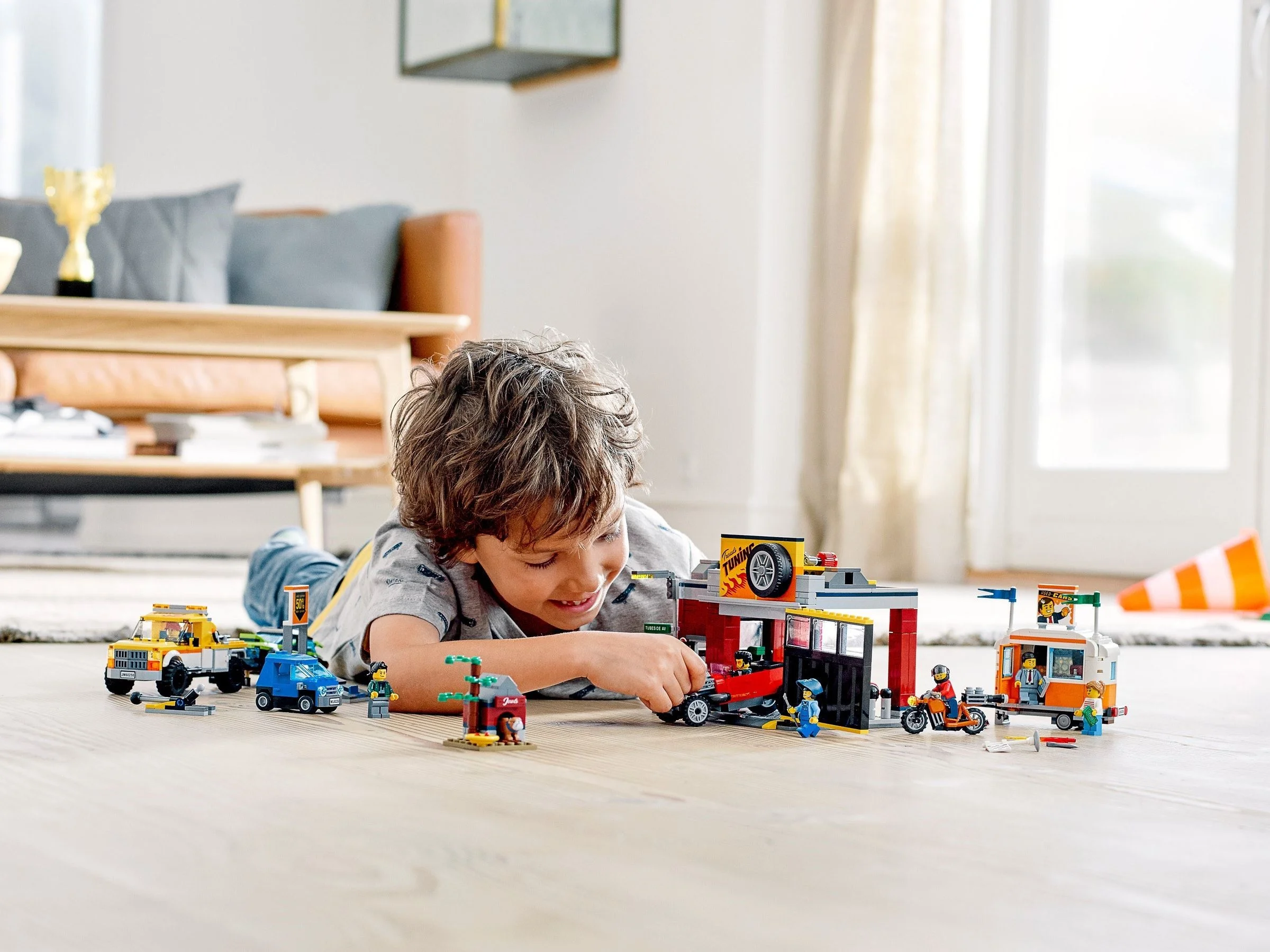 LEGO® 60258 Warsztat tuningowy - zdjęcie 3