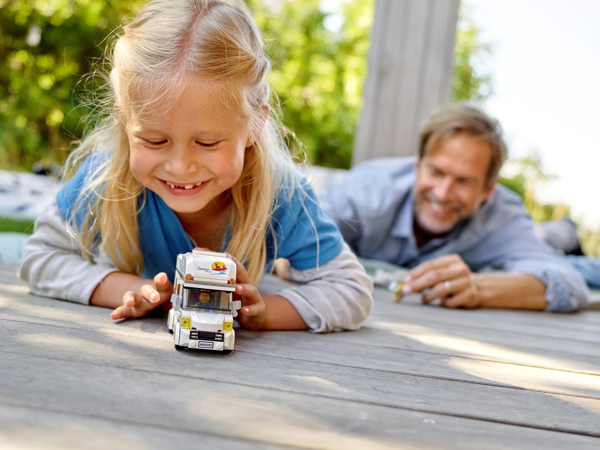 LEGO® 60283 Wakacyjny kamper - zdjęcie 5