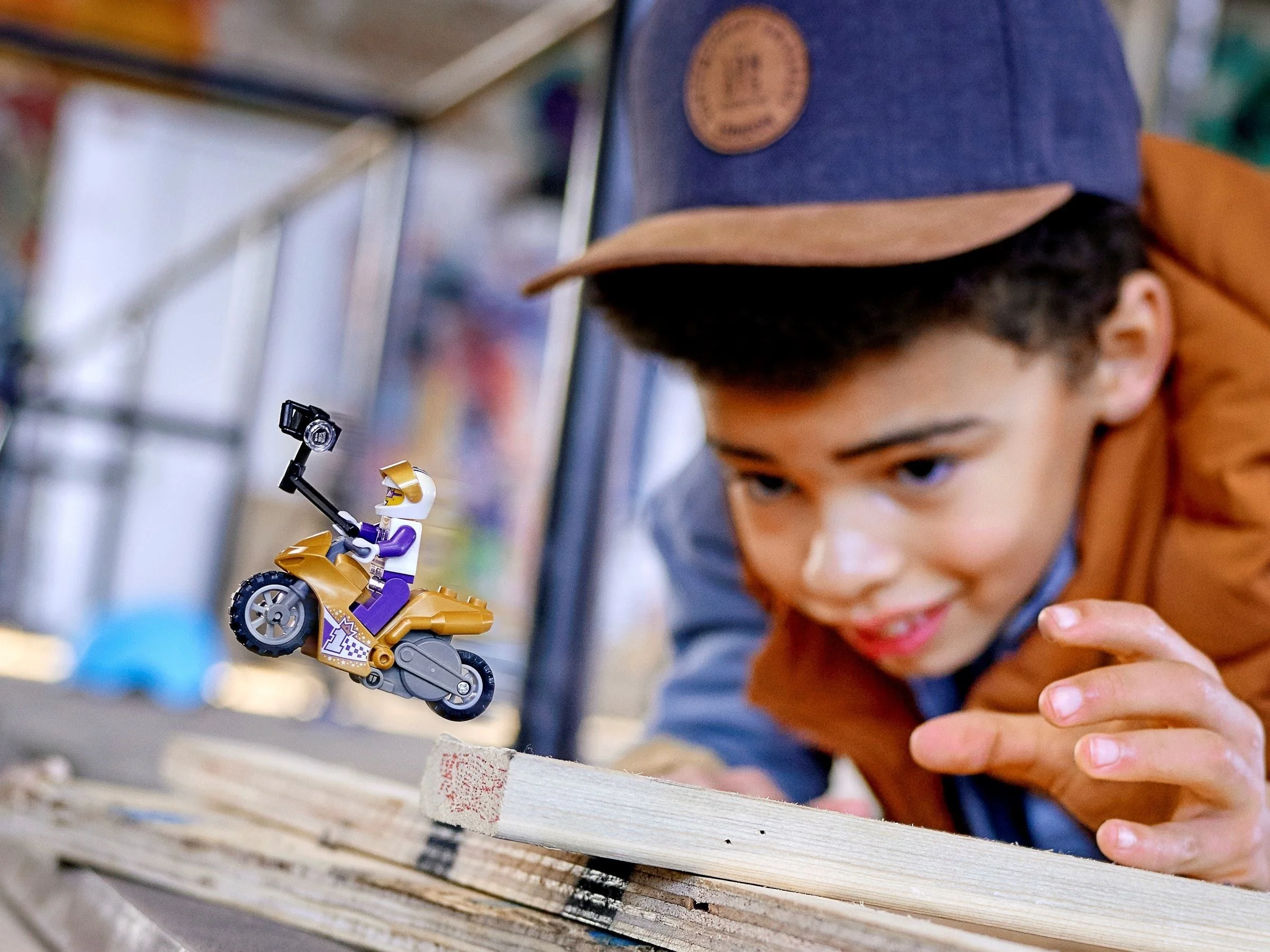 LEGO® 60309 Selfie Na Motocyklu Kaskaderskim - zdjęcie 5