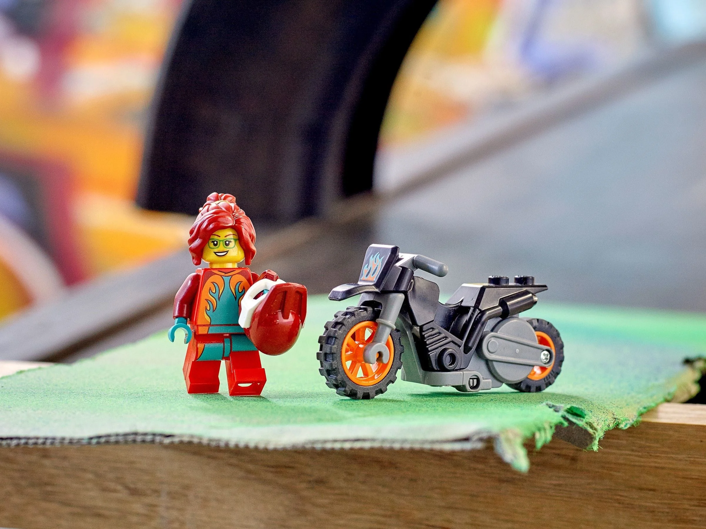LEGO® 60311 Ognisty motocykl kaskaderski - zdjęcie 4
