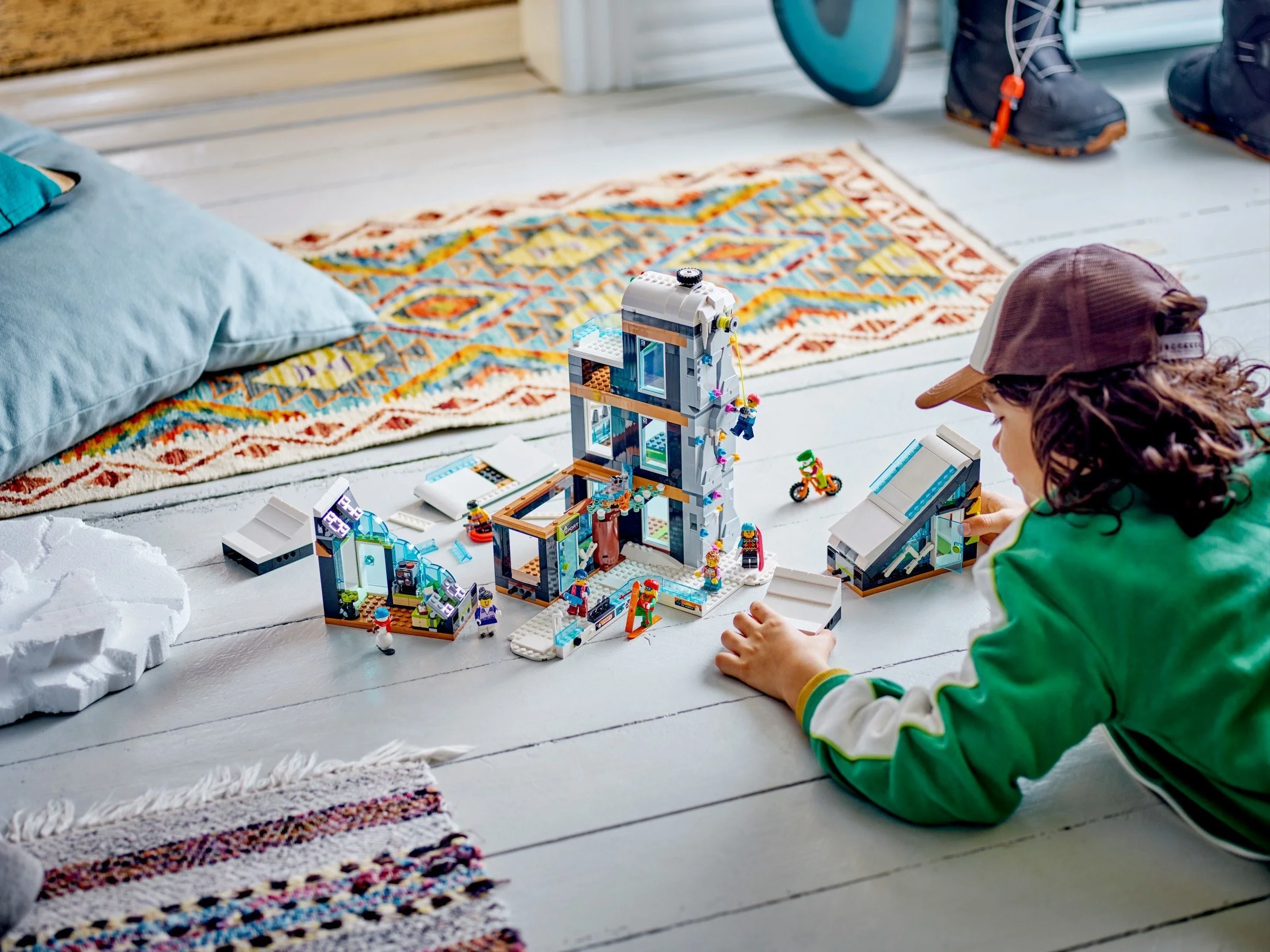 LEGO® 60366 Centrum narciarskie i wspinaczkowe - zdjęcie 6