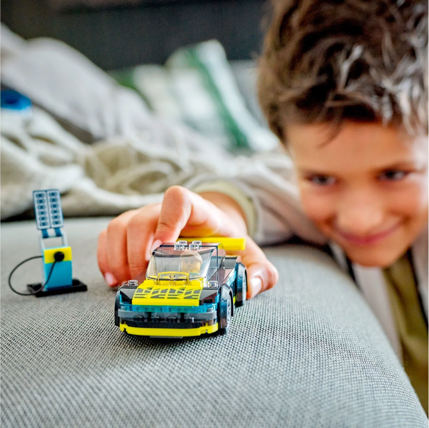 LEGO® 60383 Elektryczny samochód sportowy - zdjęcie 8