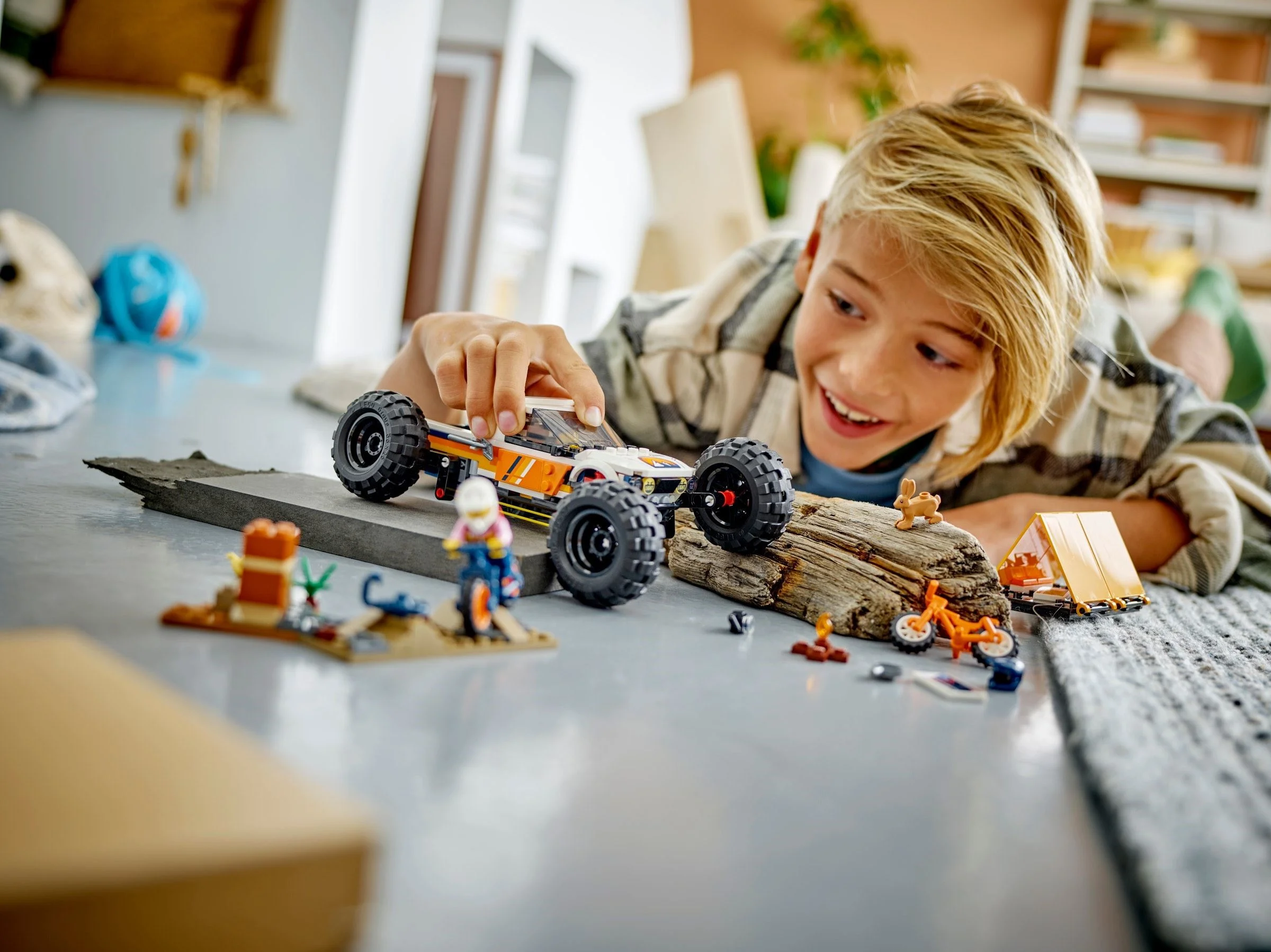 LEGO® 60387 Przygody samochodem terenowym z napędem 4x4 - zdjęcie 4