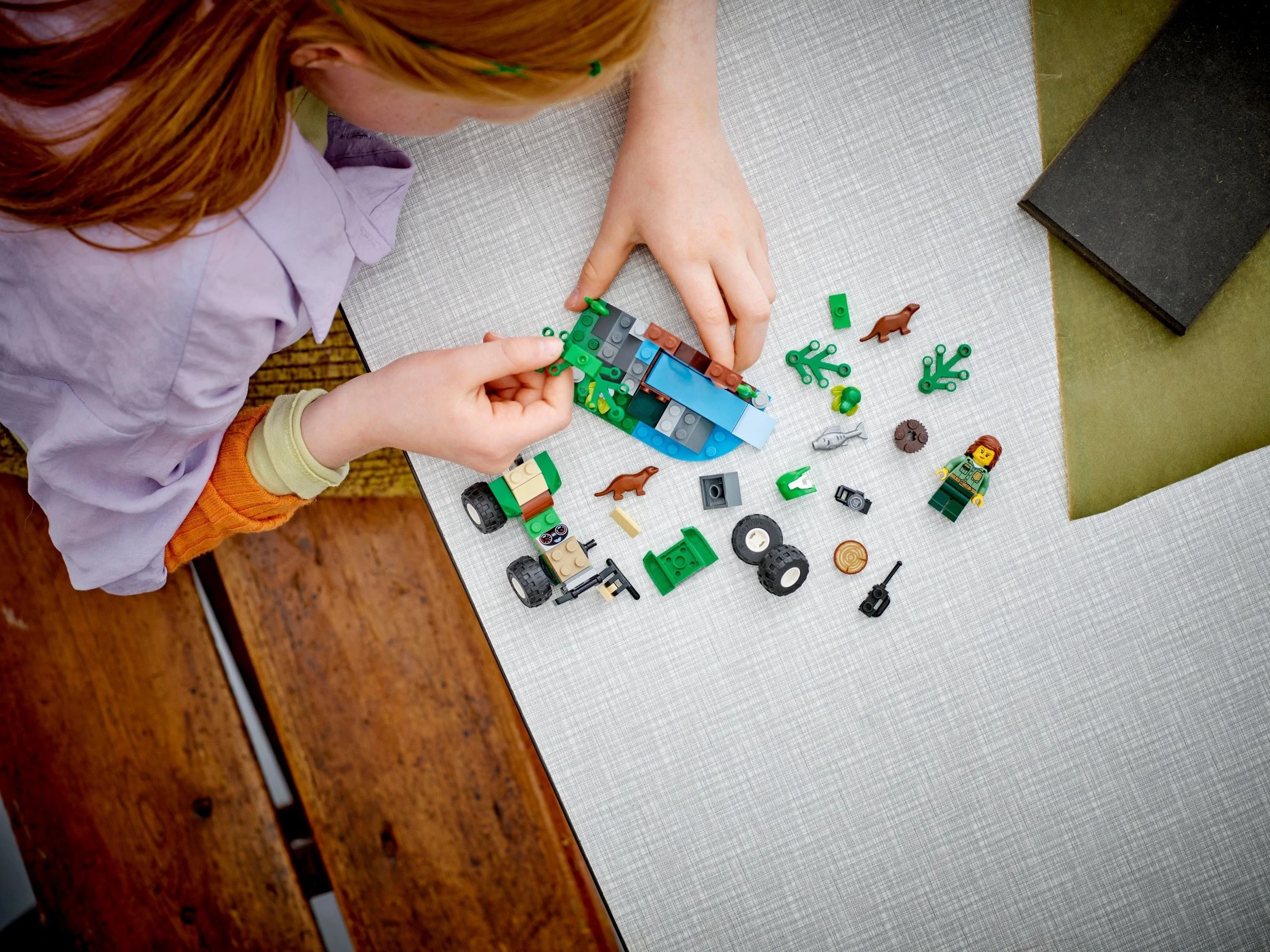 LEGO® 60394 Quad i siedlisko wydry - zdjęcie 8