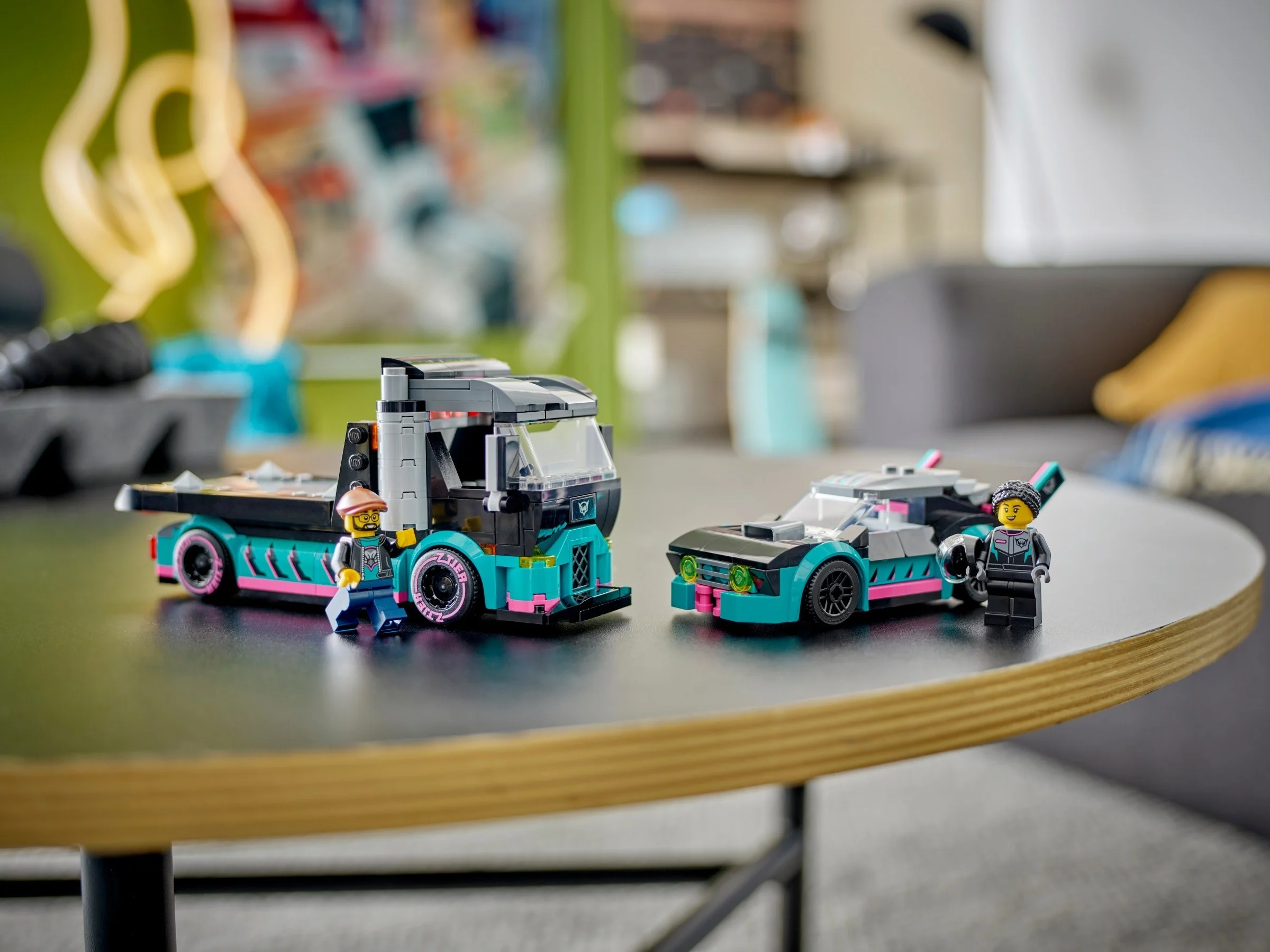 LEGO® 60406 Samochód wyścigowy i laweta - zdjęcie 4