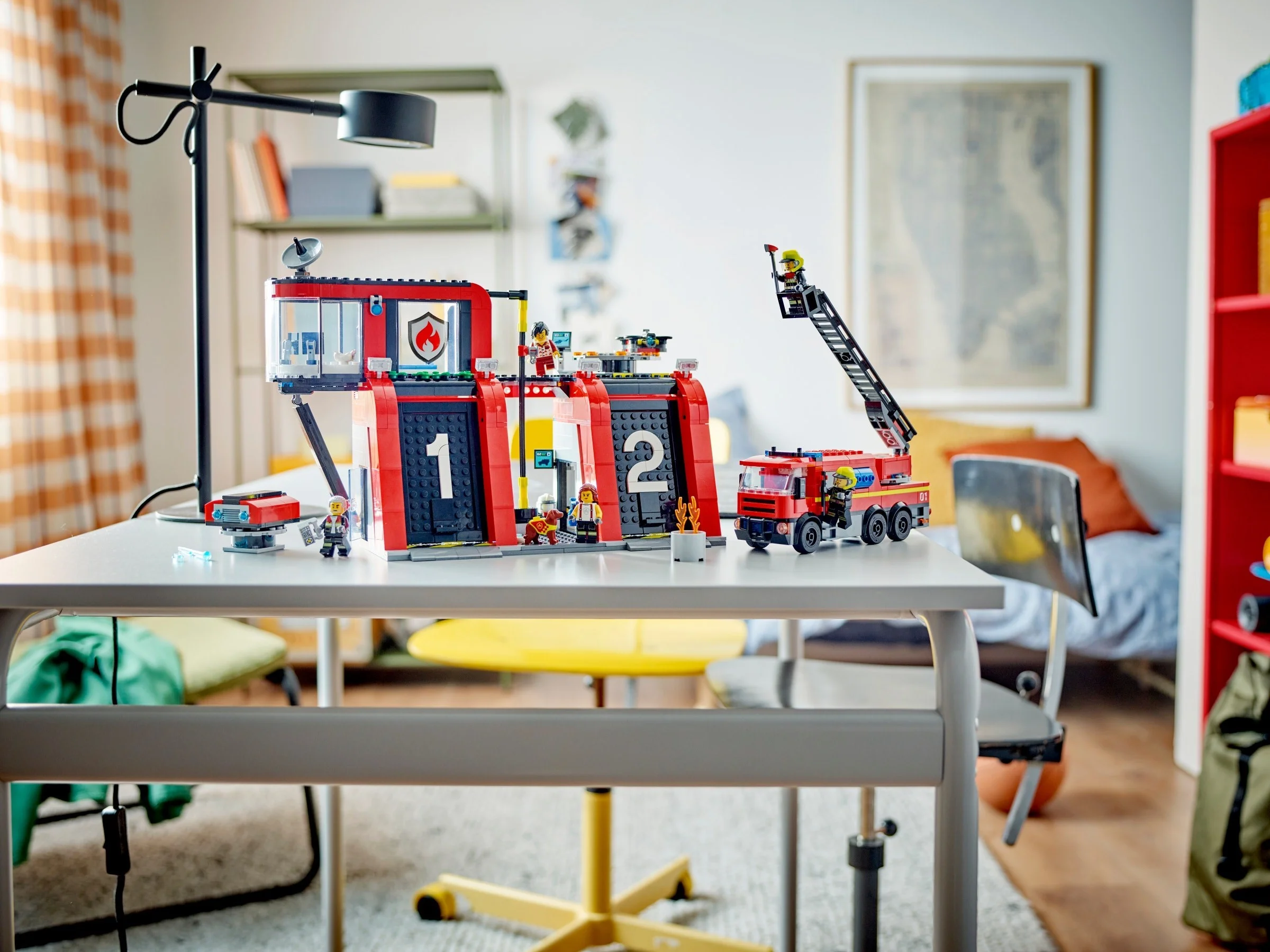 LEGO® 60414 Remiza strażacka z wozem strażackim - zdjęcie 10