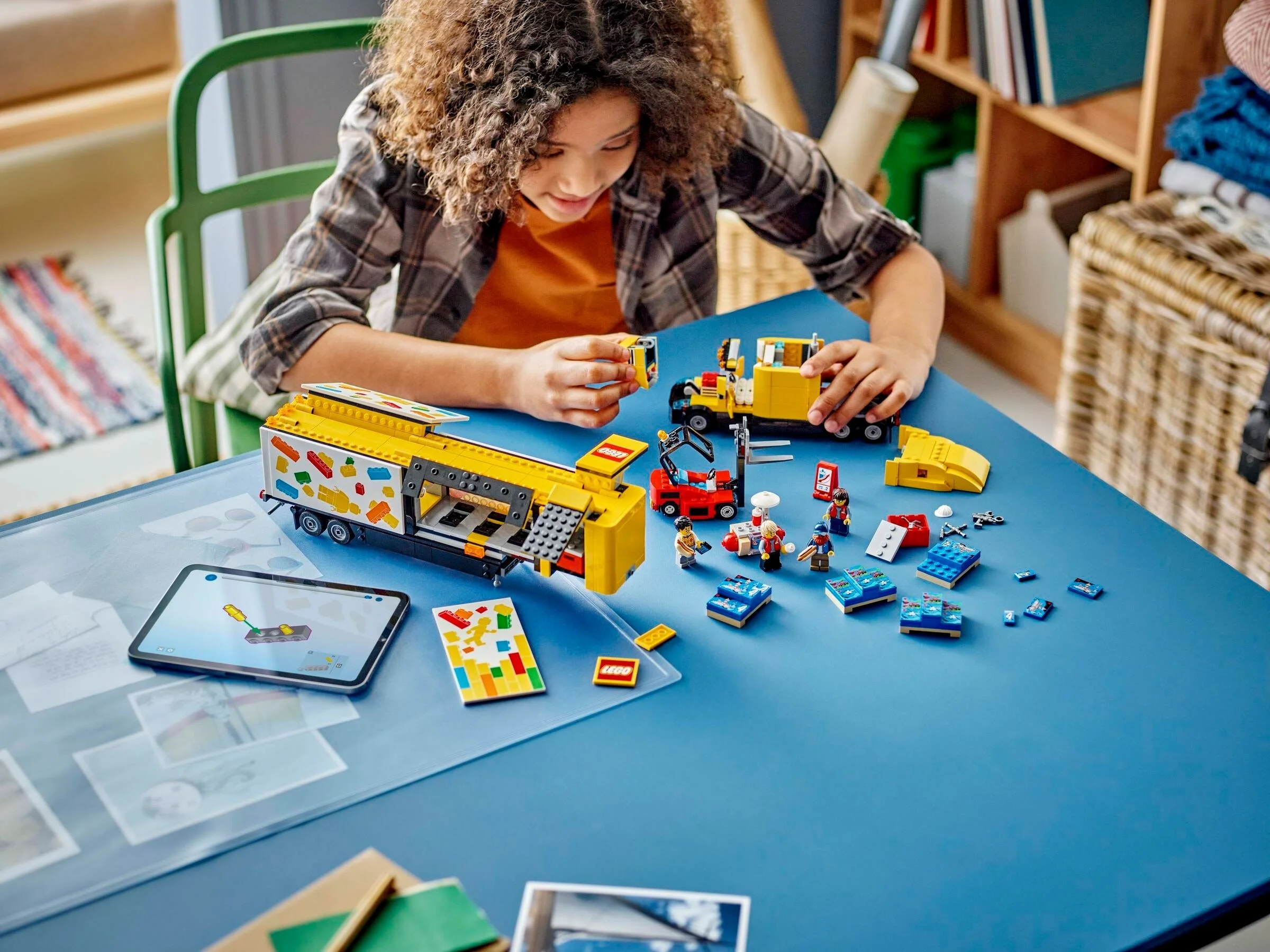 LEGO® 60440 Żółta ciężarówka dostawcza - zdjęcie 7