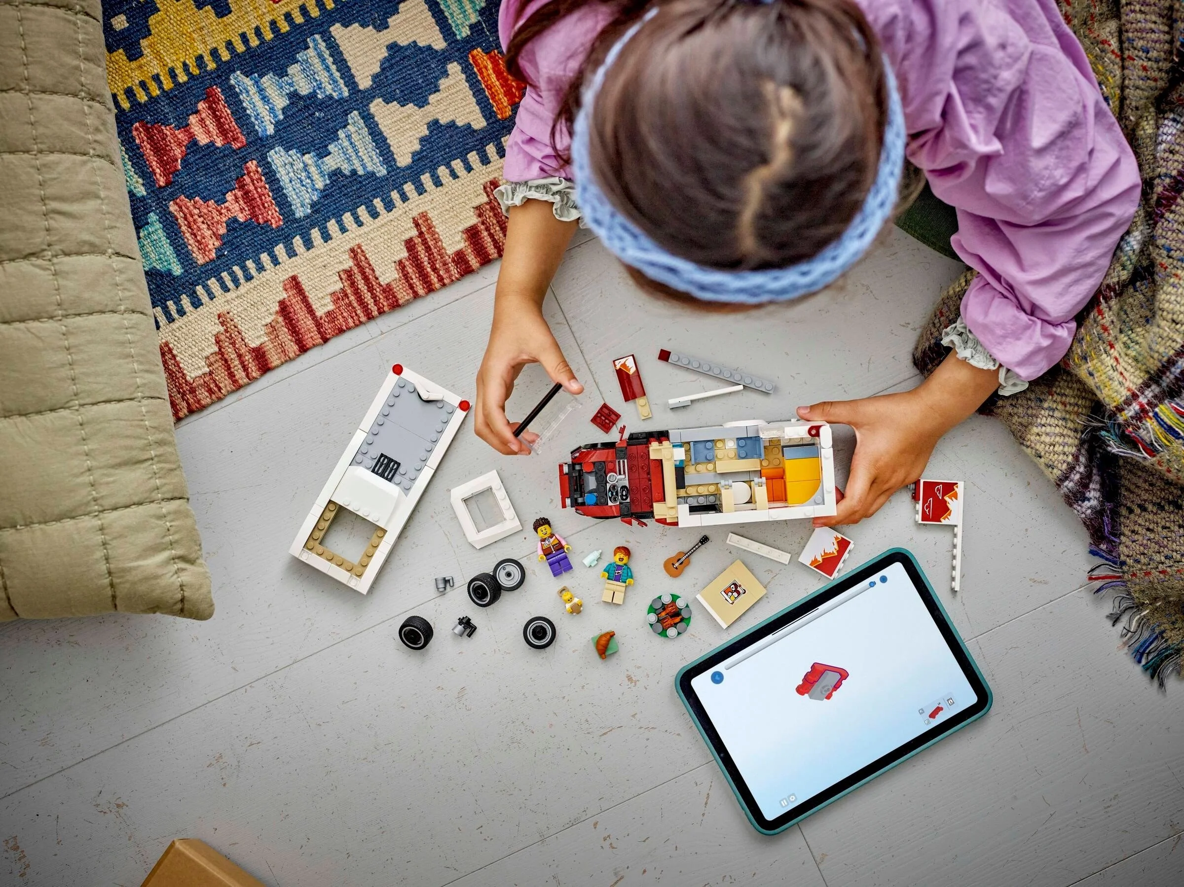 LEGO® 60454 Wakacyjny kamper pełen przygód - zdjęcie 5