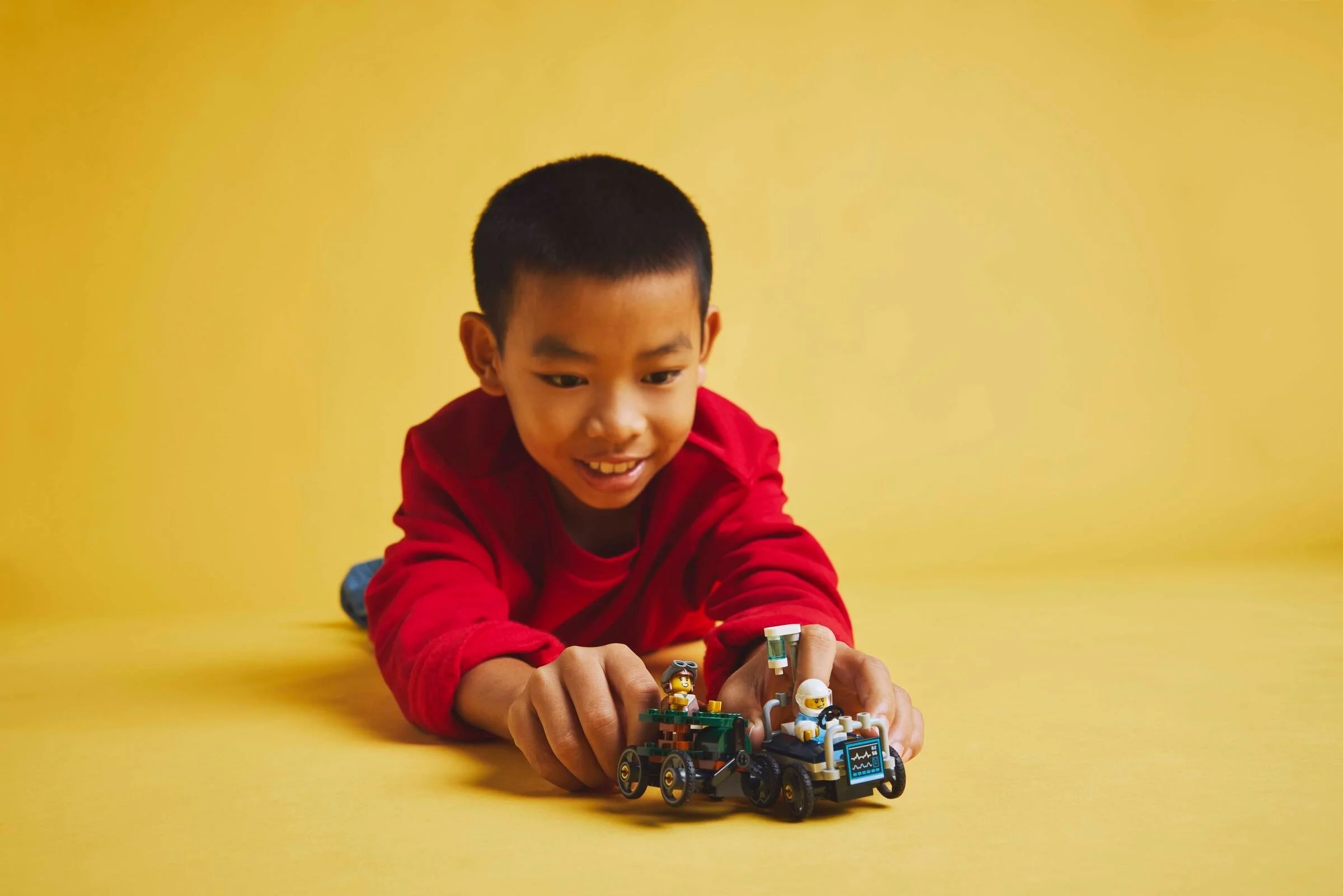 LEGO® 60459 Zestaw wyścigówek: samolot kontra łóżko szpitalne - zdjęcie 4