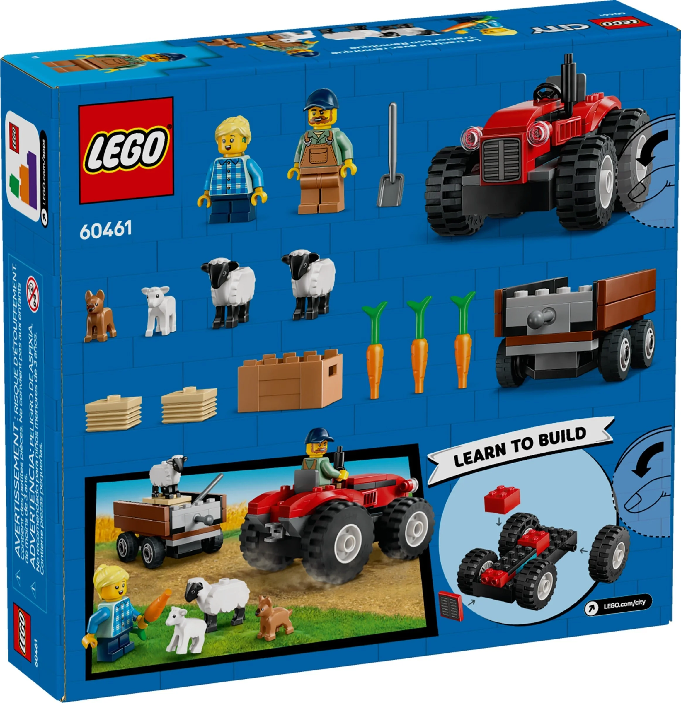 Czerwony traktor z przyczepą i owcą