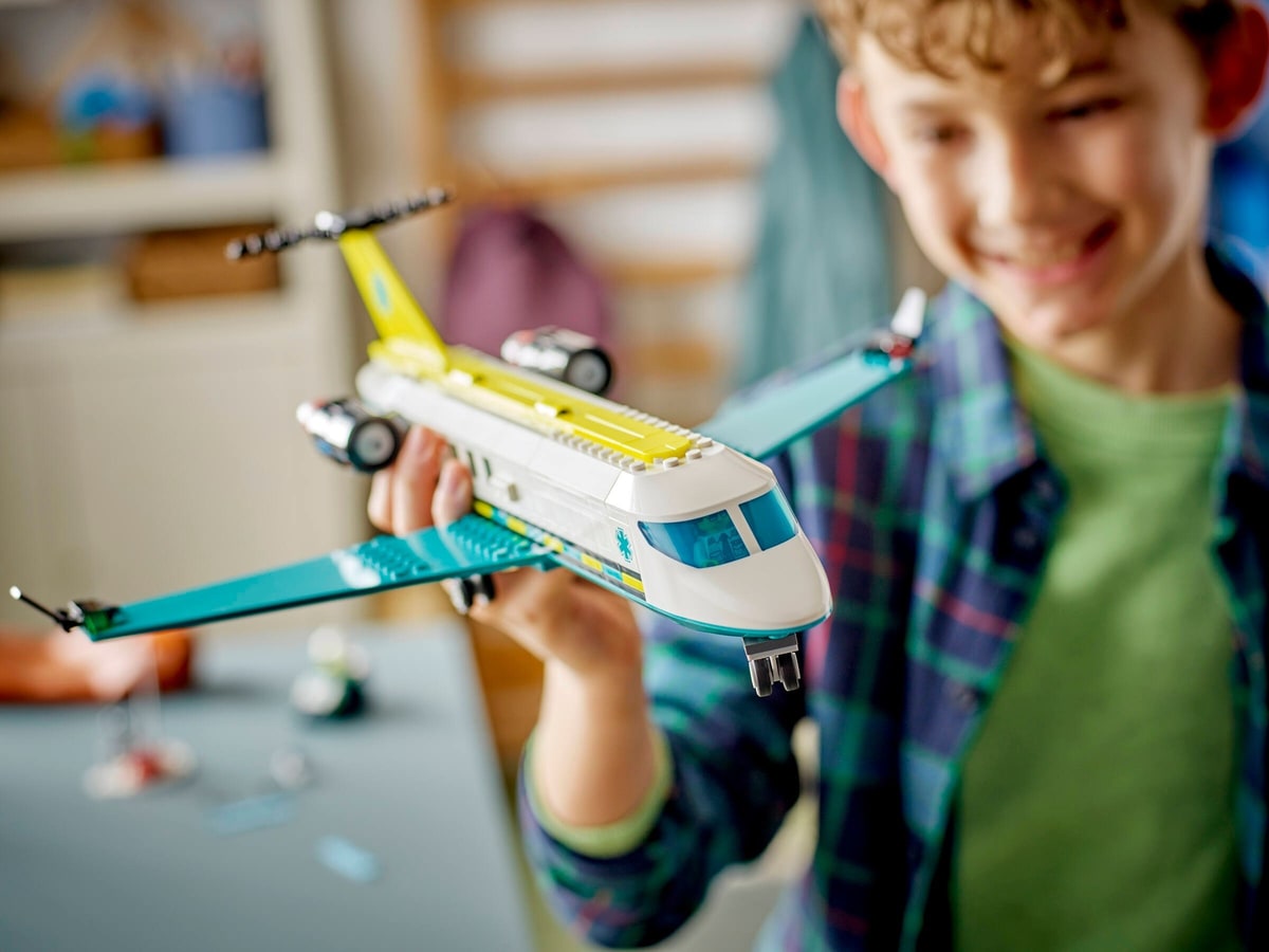 LEGO® 60465 Samolot pogotowia ratunkowego - zdjęcie 10