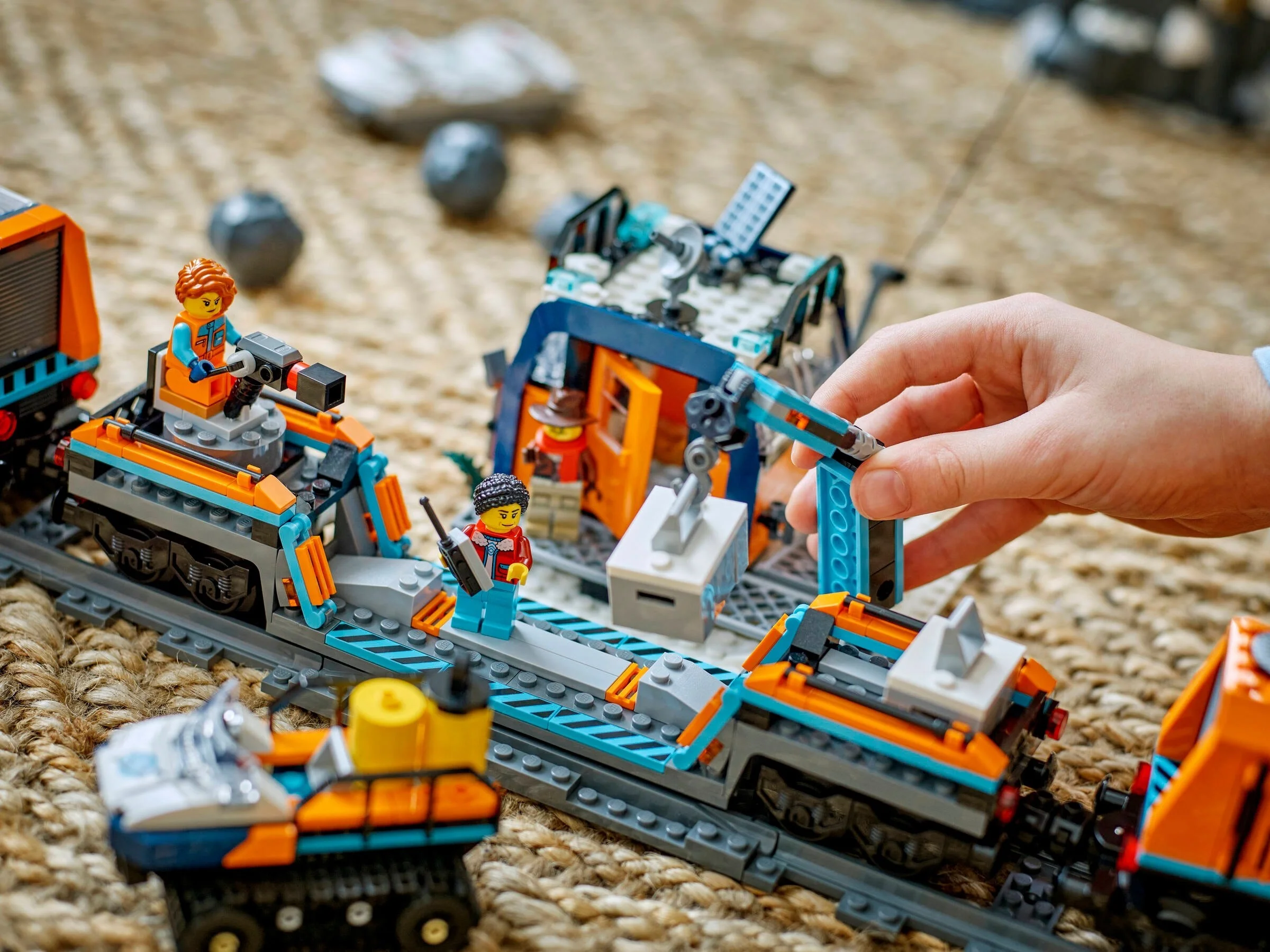 LEGO® 60470 Ekspres polarny arktycznych odkrywców - zdjęcie 8