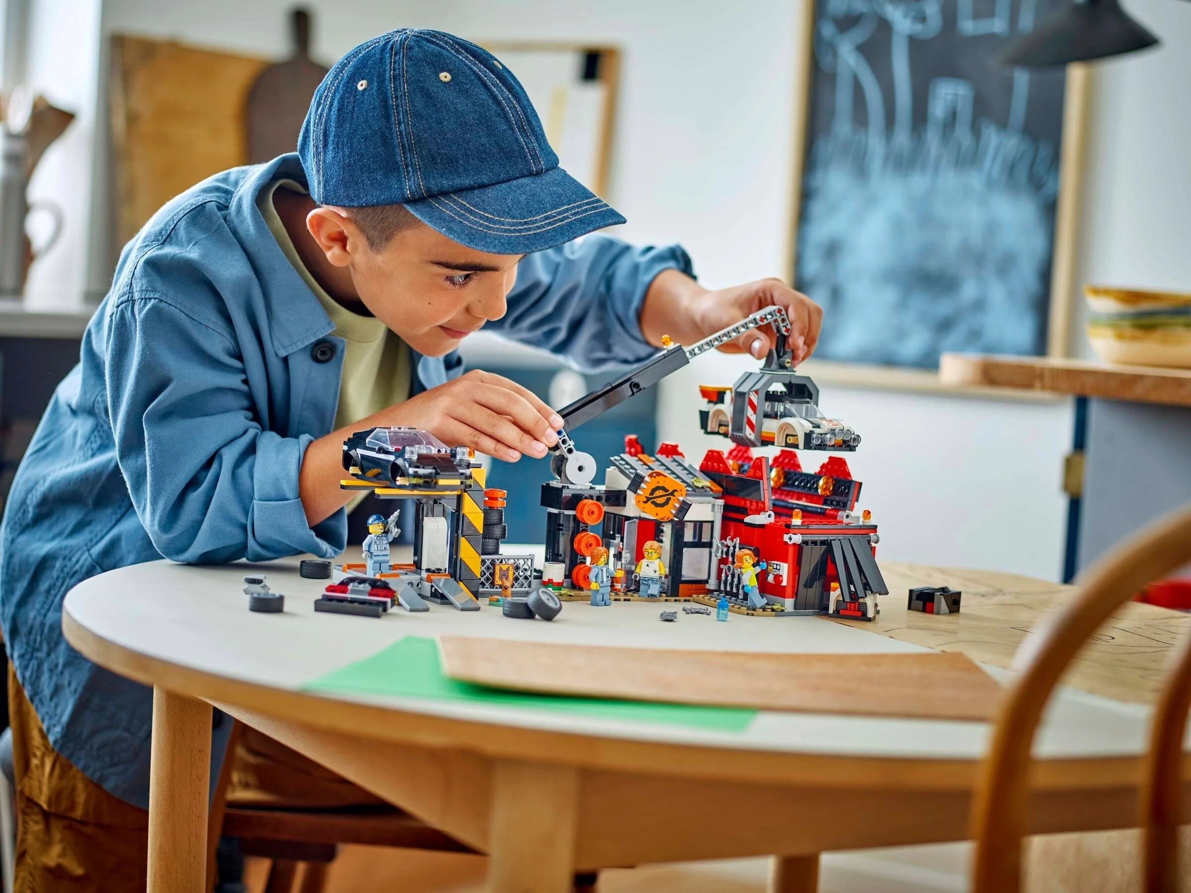 LEGO® 60472 Złomowisko z samochodami - zdjęcie 6