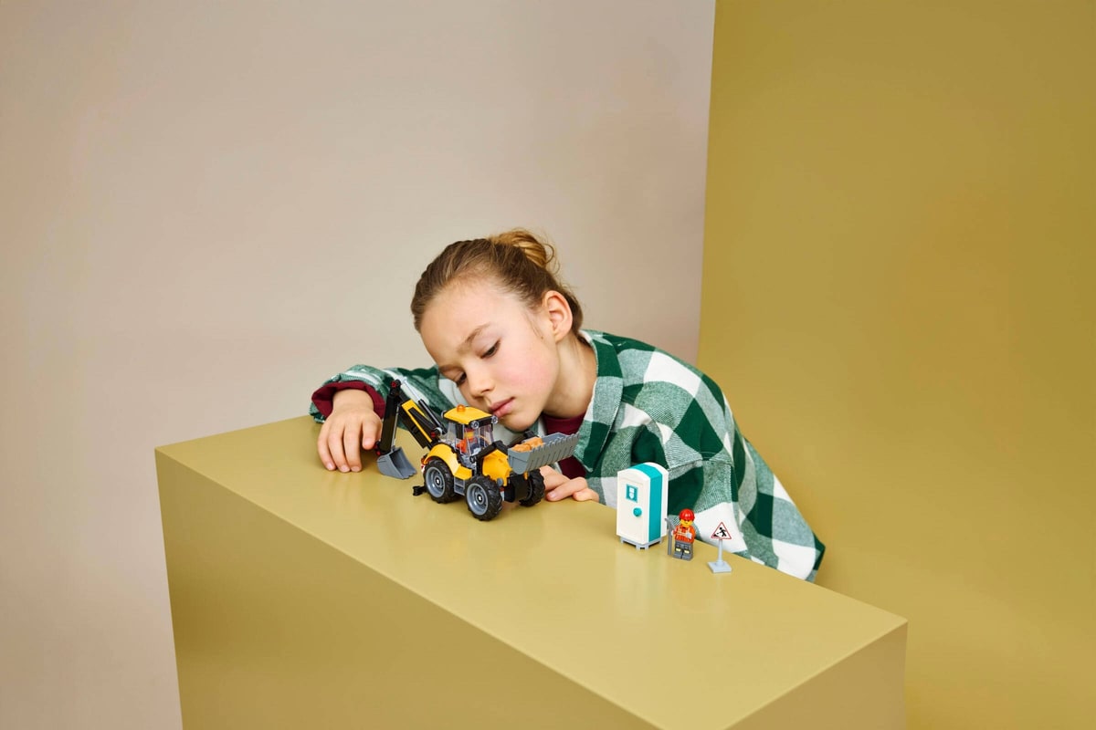 LEGO® 60480 Żółta koparko-ładowarka - zdjęcie 9