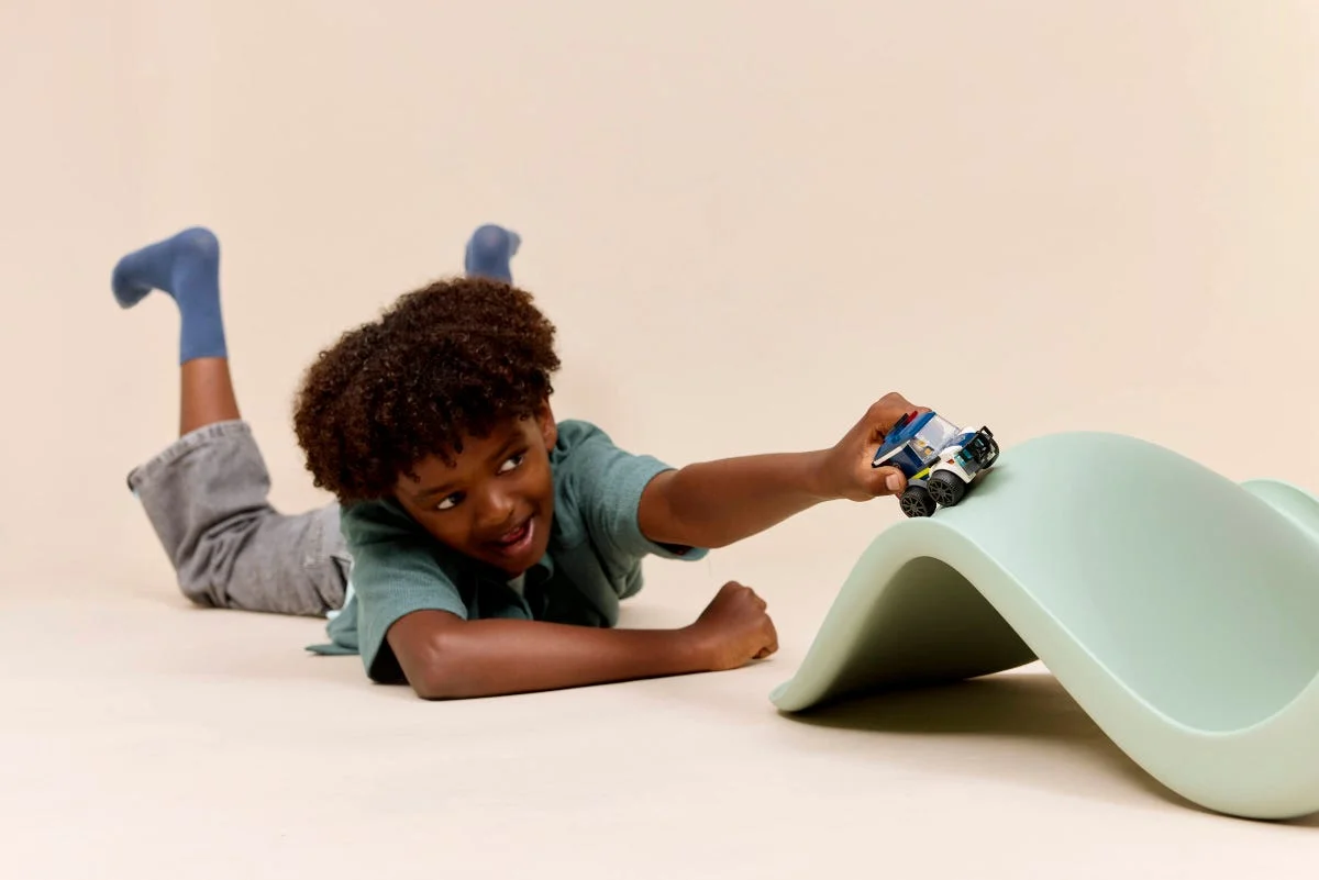 LEGO® 60481 LEGO City Pojazdy - Ciężarówka policyjna - zdjęcie 10