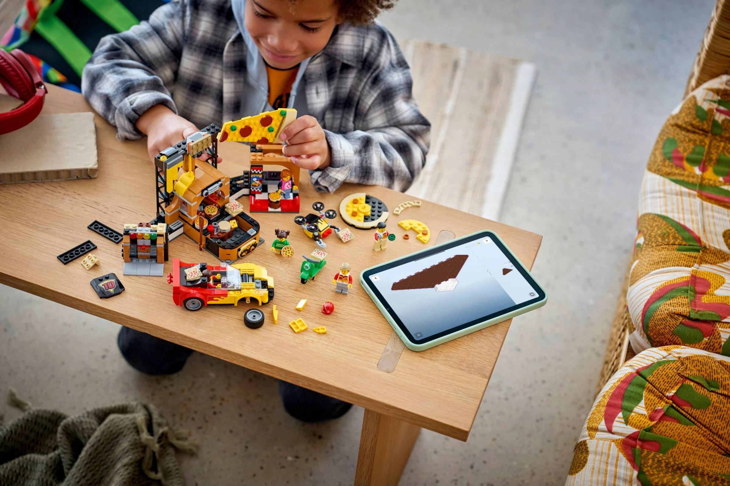 LEGO® 60496 Dostawa pizzy z pojazdami - zdjęcie 7