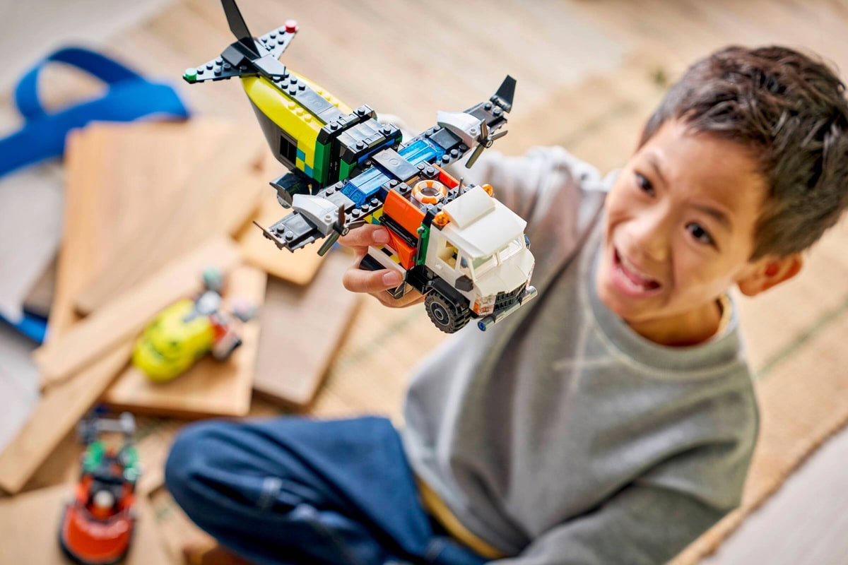 LEGO® 60505 Zestaw z samolotem, ciężarówką serwisową i poduszkowcem - zdjęcie 10