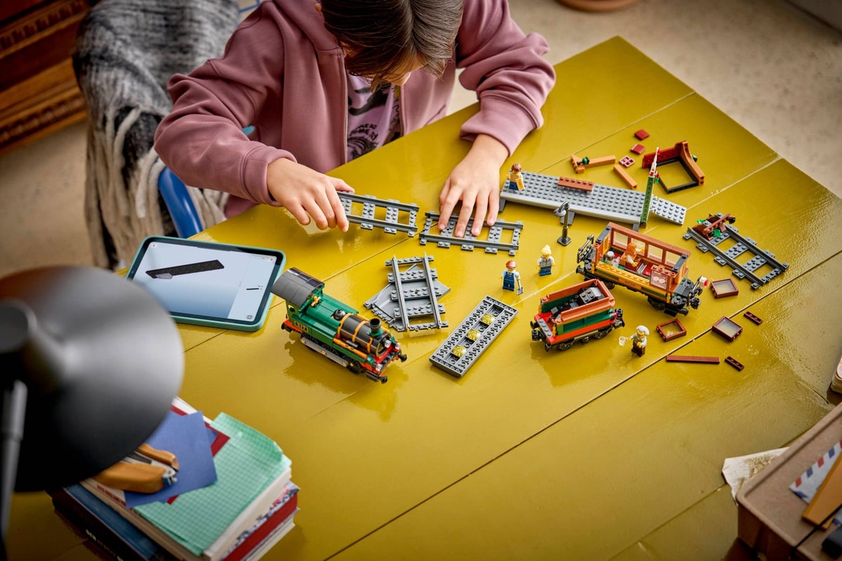 LEGO® 60511 Retro pociąg z lokomotywą parową - zdjęcie 8
