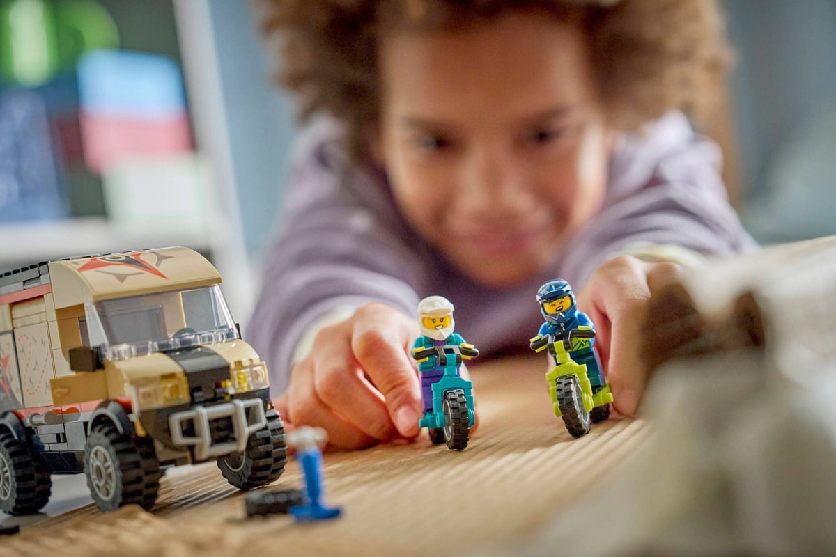 LEGO® 60512 Furgonetka z rowerami górskimi - zdjęcie 11