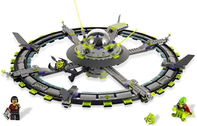 LEGO® 7065 Alien Mothership