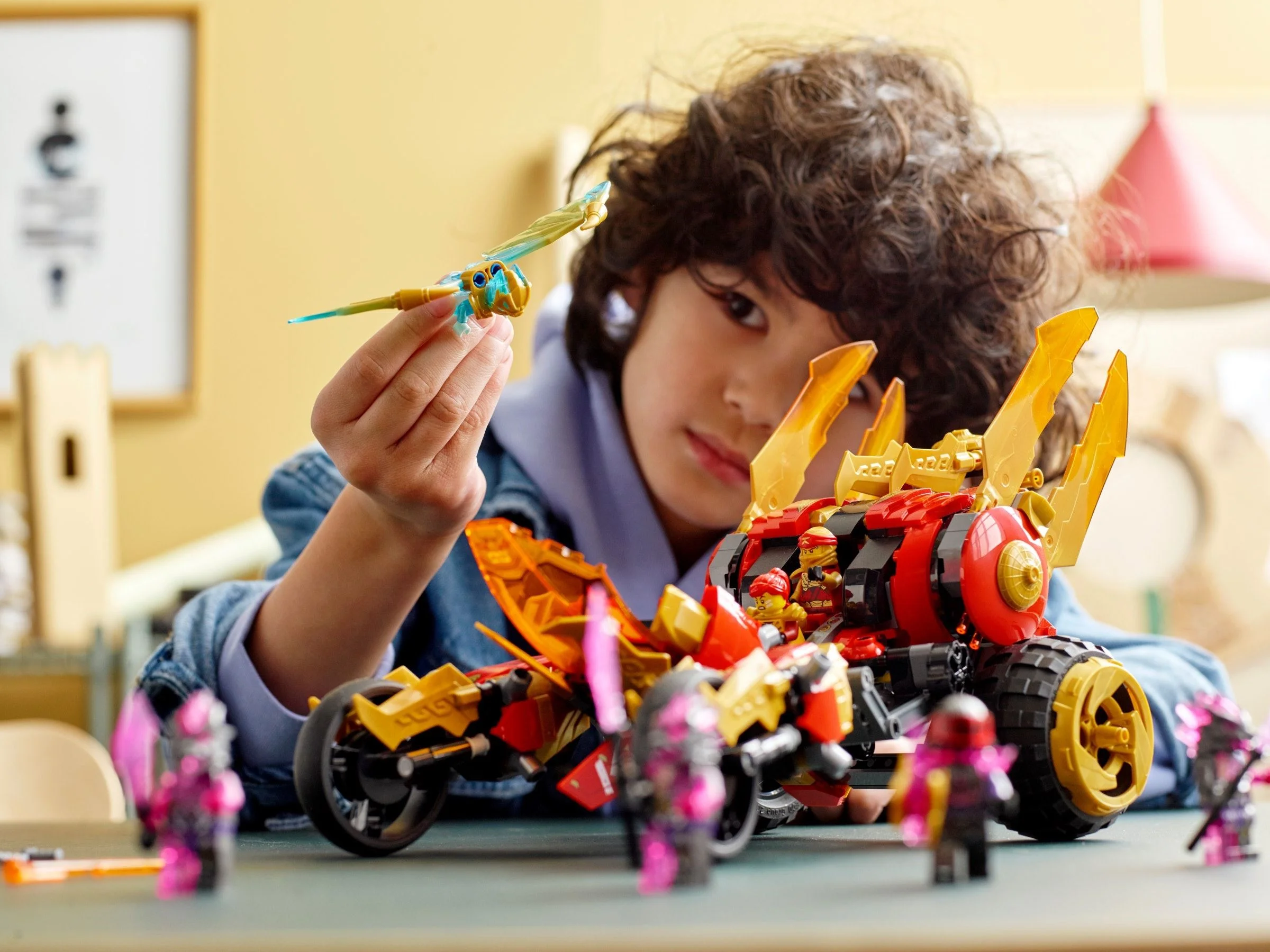 LEGO® 71773 Złoty smoczy ścigacz Kaia - zdjęcie 7
