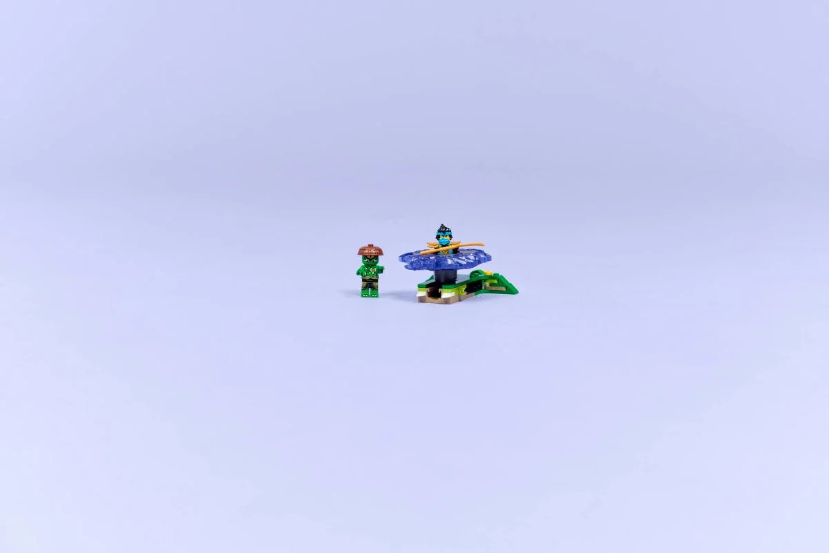 LEGO® 71849 Nya kontra zmutowany potwór na spinnerze - zdjęcie 13