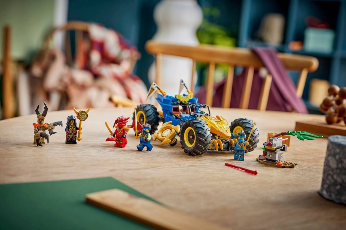 LEGO® 71856 Wielofunkcyjny samochód Jaya - zdjęcie 13