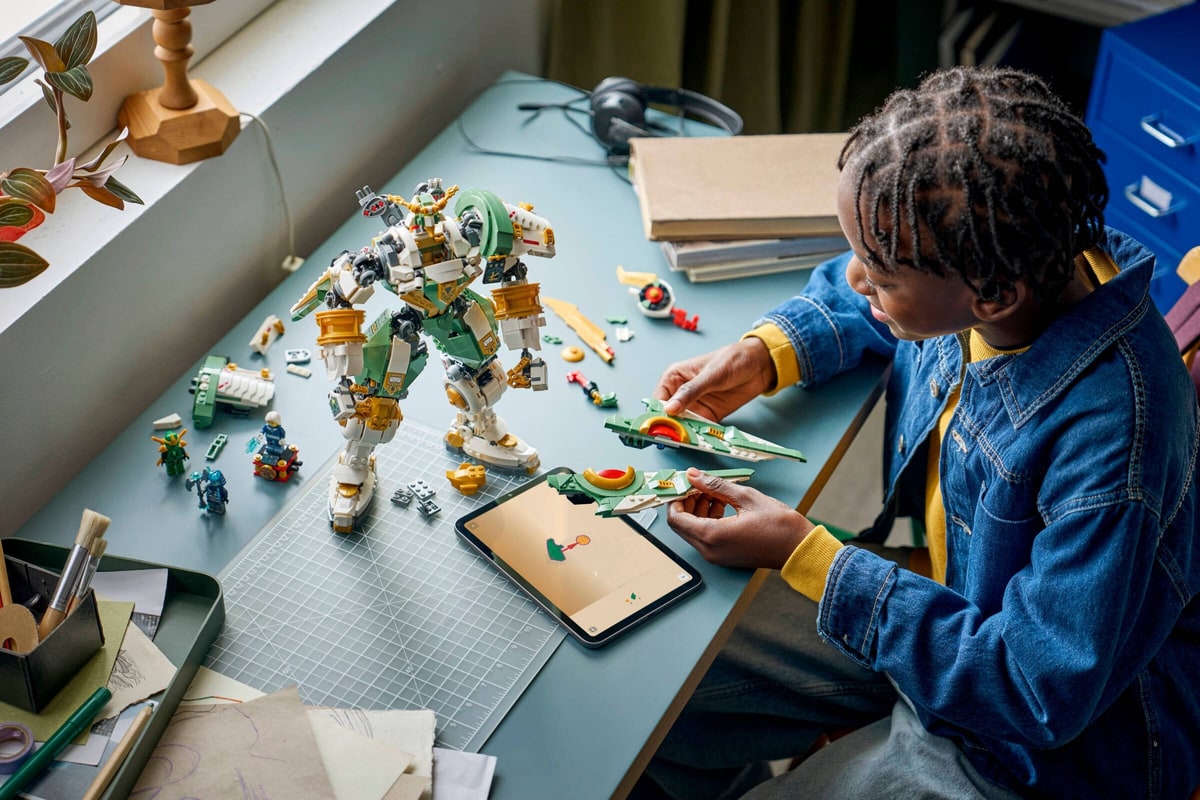 LEGO® 71860 Tytanowy mech Lloyda - 15. rocznica - zdjęcie 10