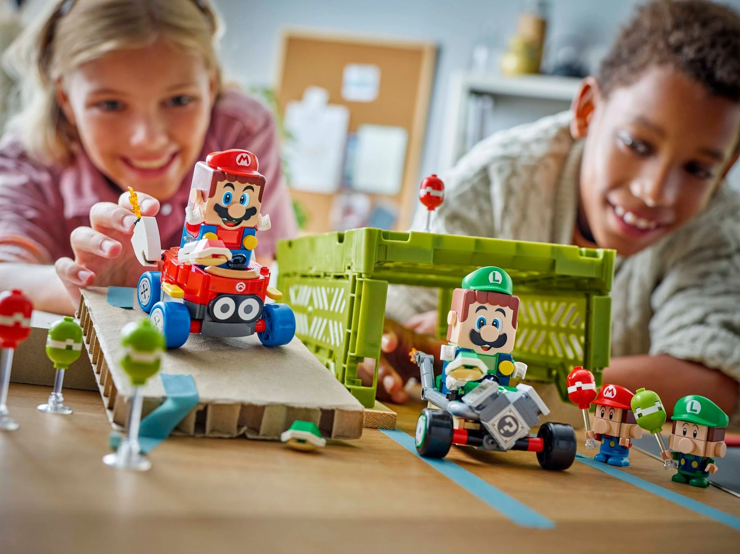LEGO® 72034 Mario Kart - Baby Mario kontra Baby Luigi - zdjęcie 7