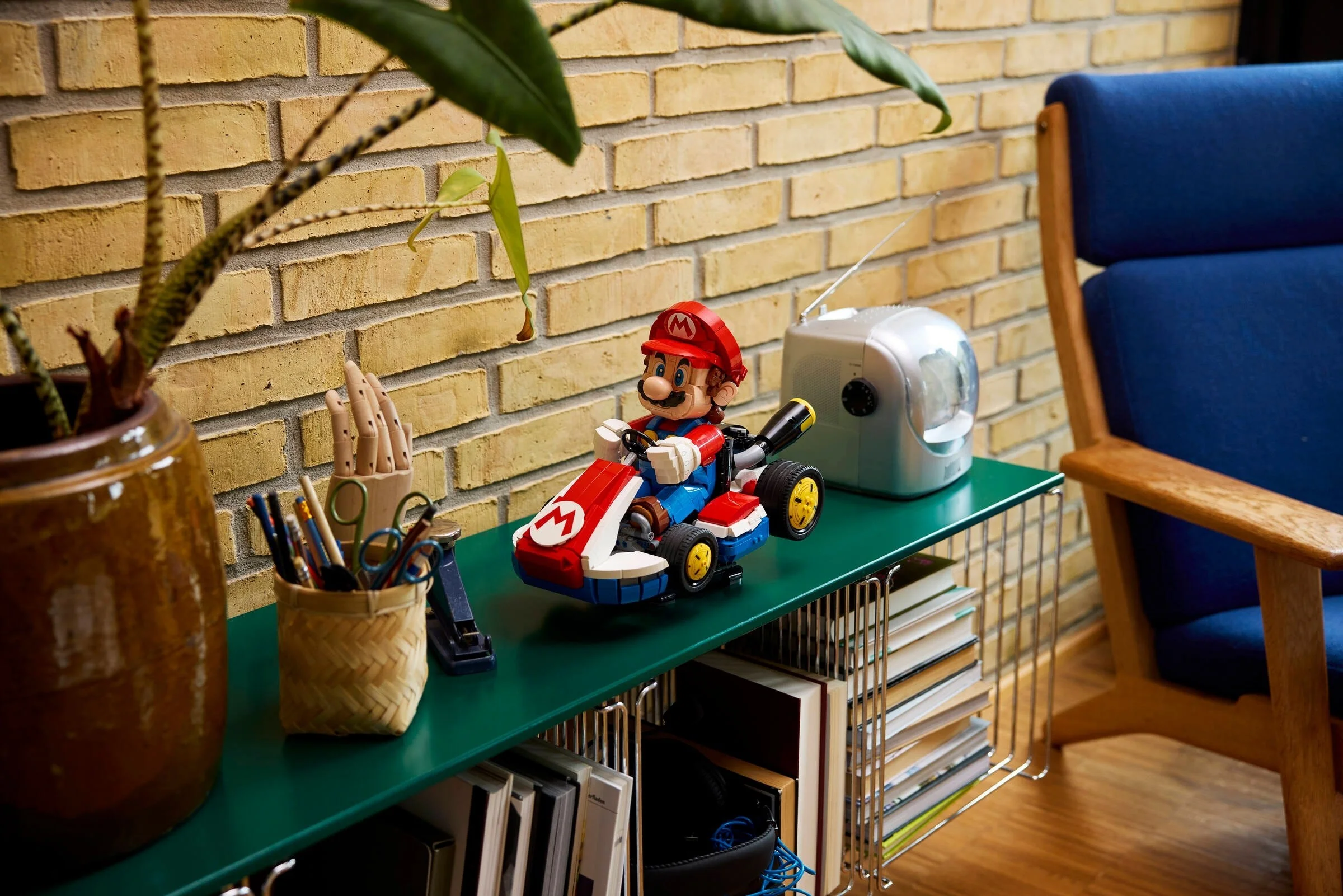 LEGO® 72037 Mario Kart: Mario i Standard Kart - zdjęcie 8
