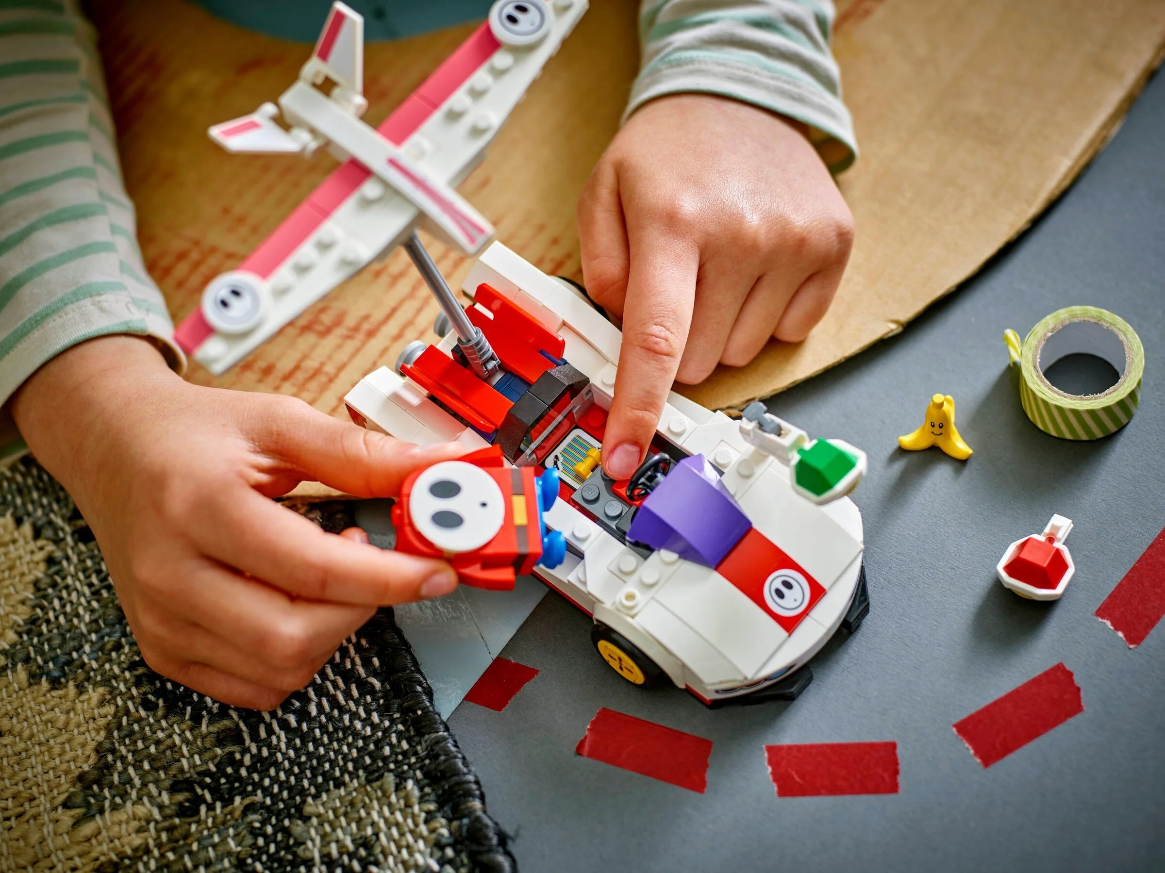 LEGO® 72045 Mario Kart - Shy Guy i P-Wing - zdjęcie 7