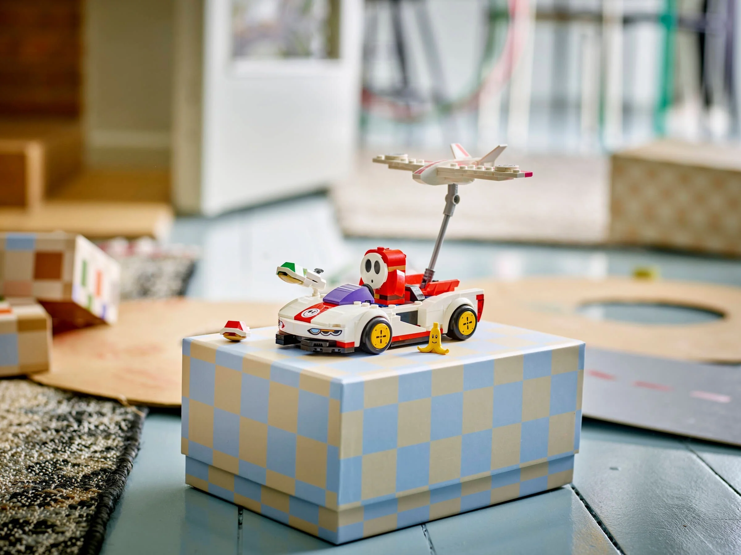 LEGO® 72045 Mario Kart - Shy Guy i P-Wing - zdjęcie 10