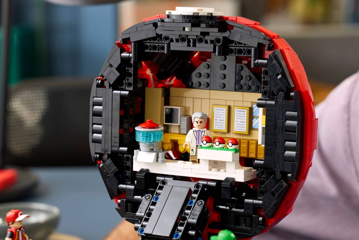 LEGO® 72154 Kultowy Pokéball z Trenerami - zdjęcie 9