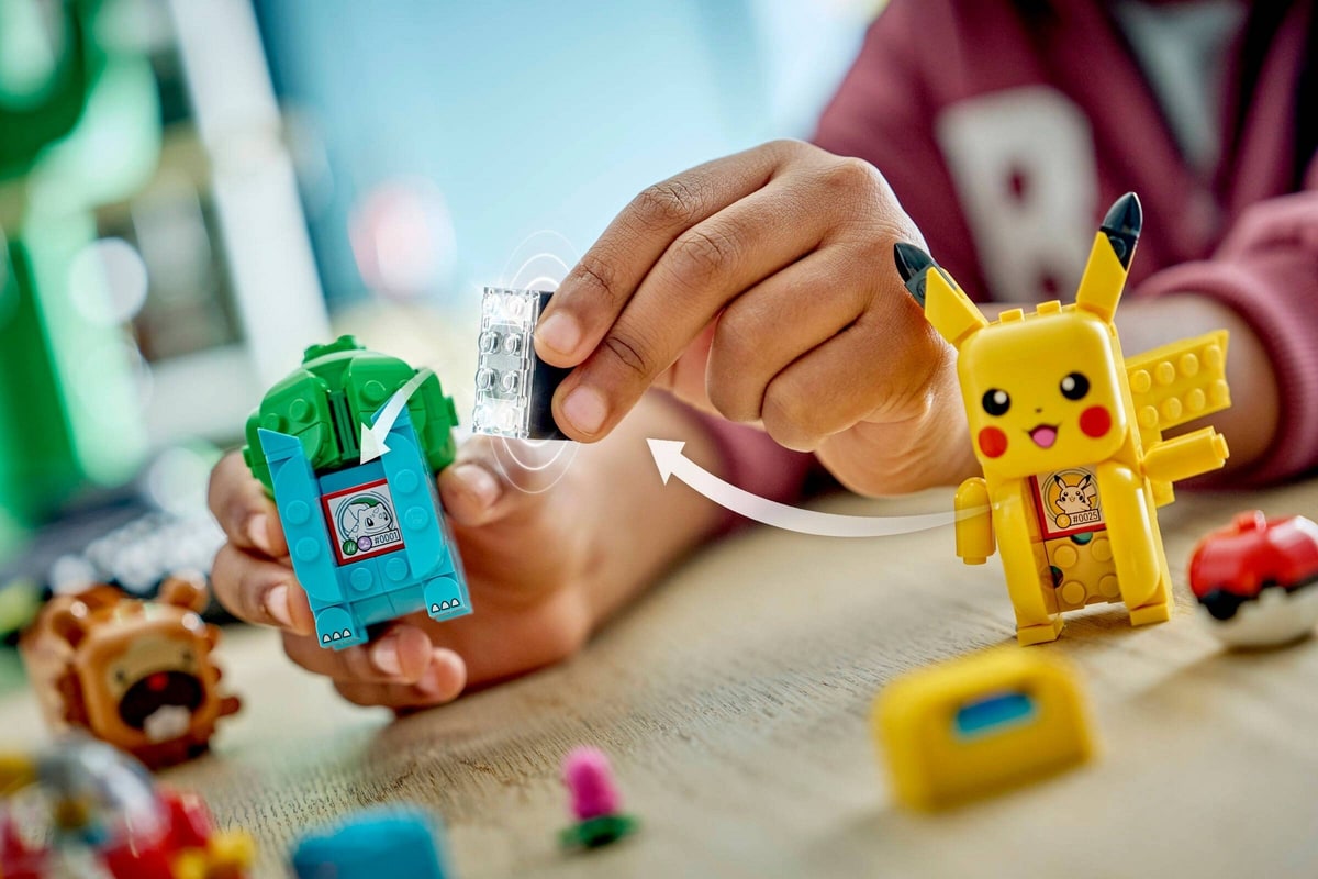 LEGO® 72155 SMART Play: Bulbasaur i Bidoof z krzewem jagody - zdjęcie 1