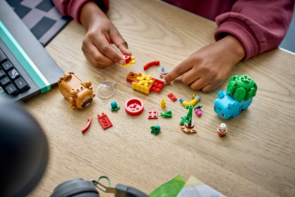 LEGO® 72155 SMART Play: Bulbasaur i Bidoof z krzewem jagody - zdjęcie 4