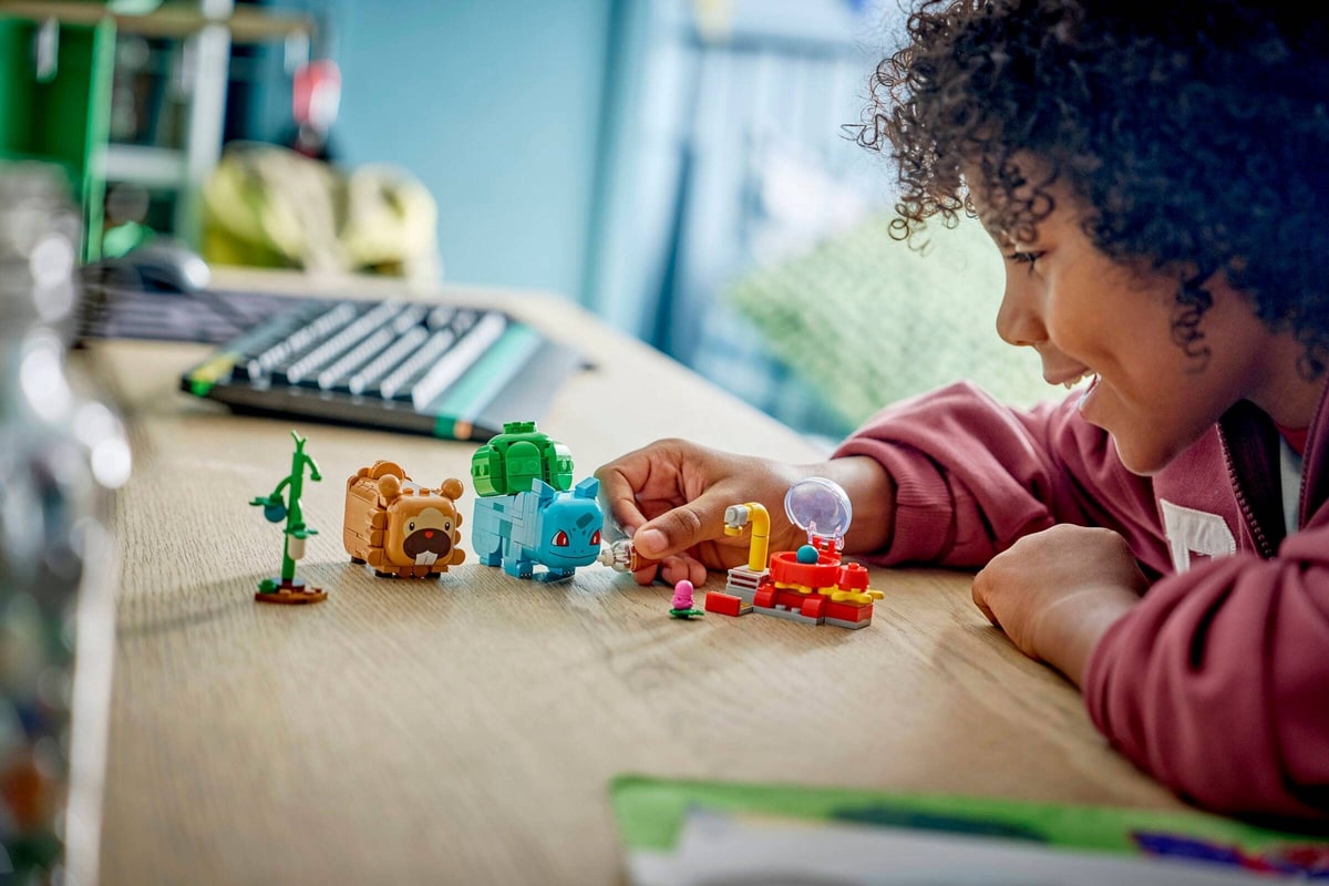 LEGO® 72155 SMART Play: Bulbasaur i Bidoof z krzewem jagody - zdjęcie 5