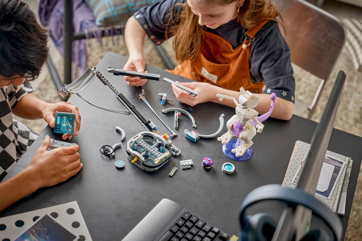 LEGO® 72163 SMART Play: Ucieczka z laboratorium Mewtwo - zdjęcie 5