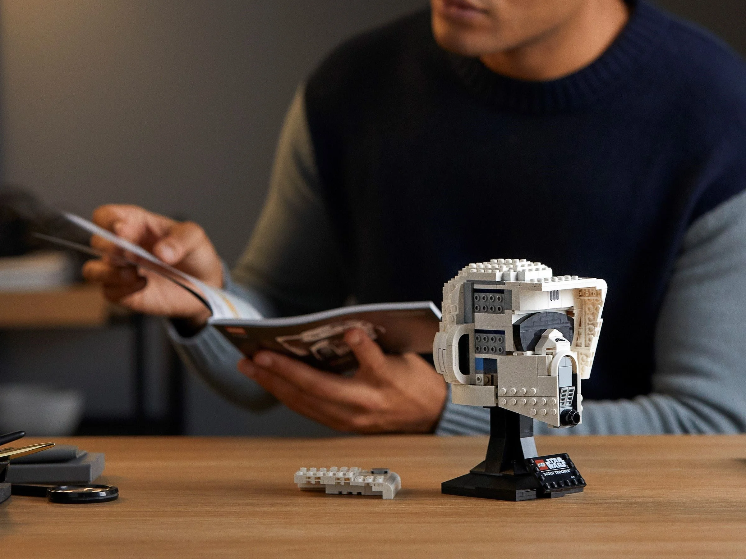 LEGO® 75305 Star Wars Hełm zwiadowcy szturmowców - zdjęcie 14