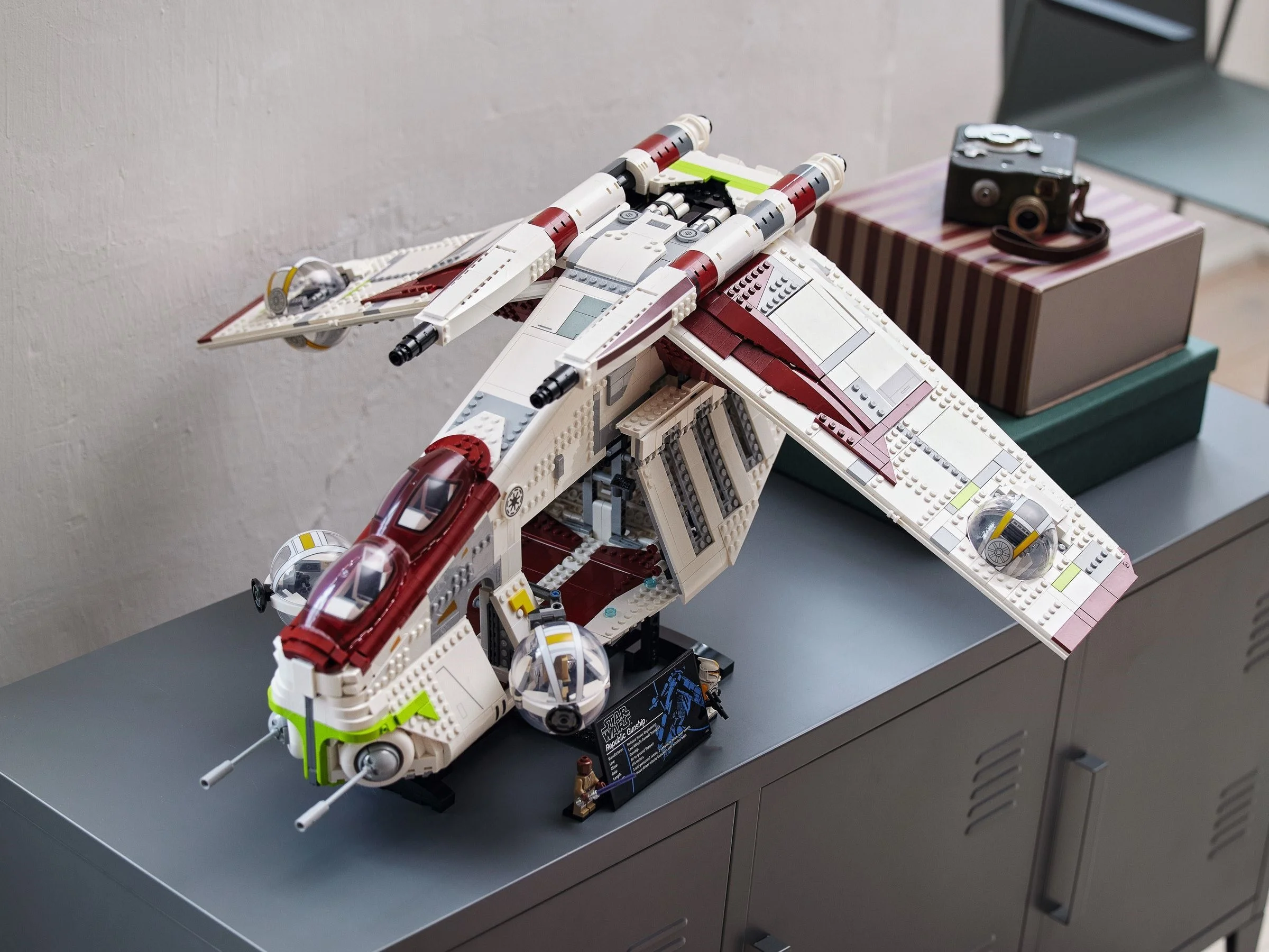 LEGO® 75309 Star Wars Kanonierka Republiki - zdjęcie 9