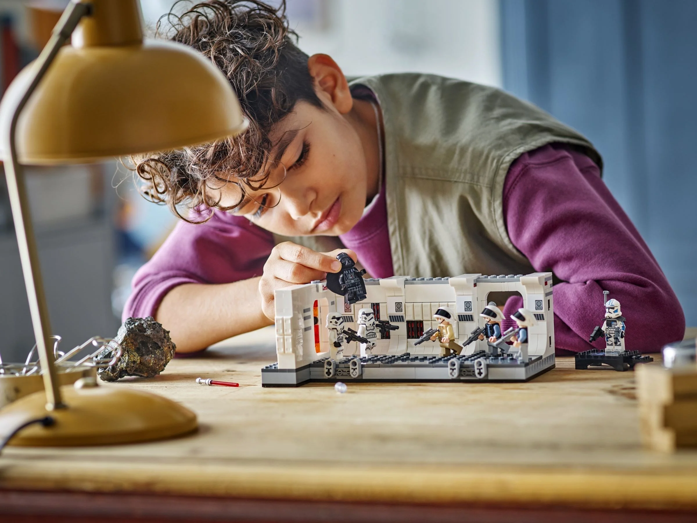 LEGO® 75387 Wejście na pokład statku kosmicznego Tantive IV - zdjęcie 8