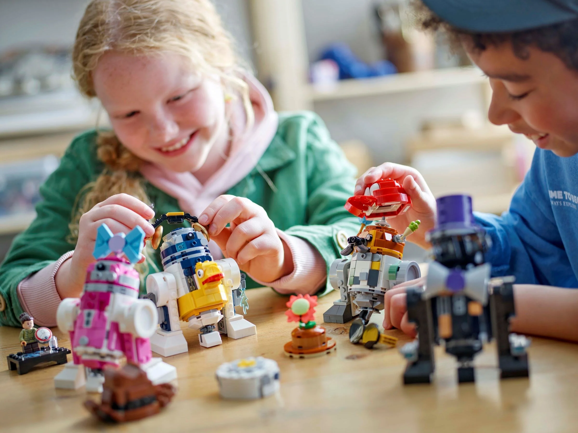 LEGO® 75392 Kreatywny zestaw do budowy droidów - zdjęcie 5