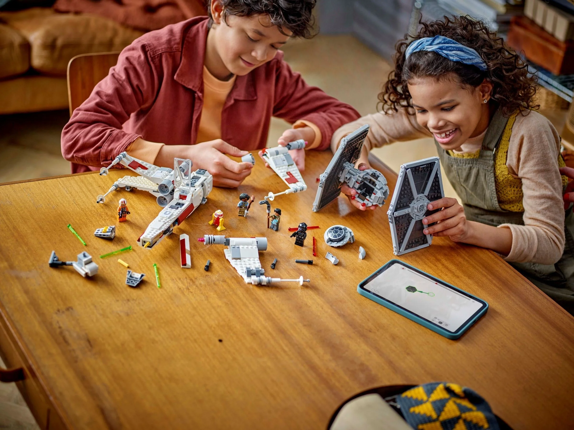 LEGO® 75393 Hybryda TIE Fightera i X-Winga - zdjęcie 5