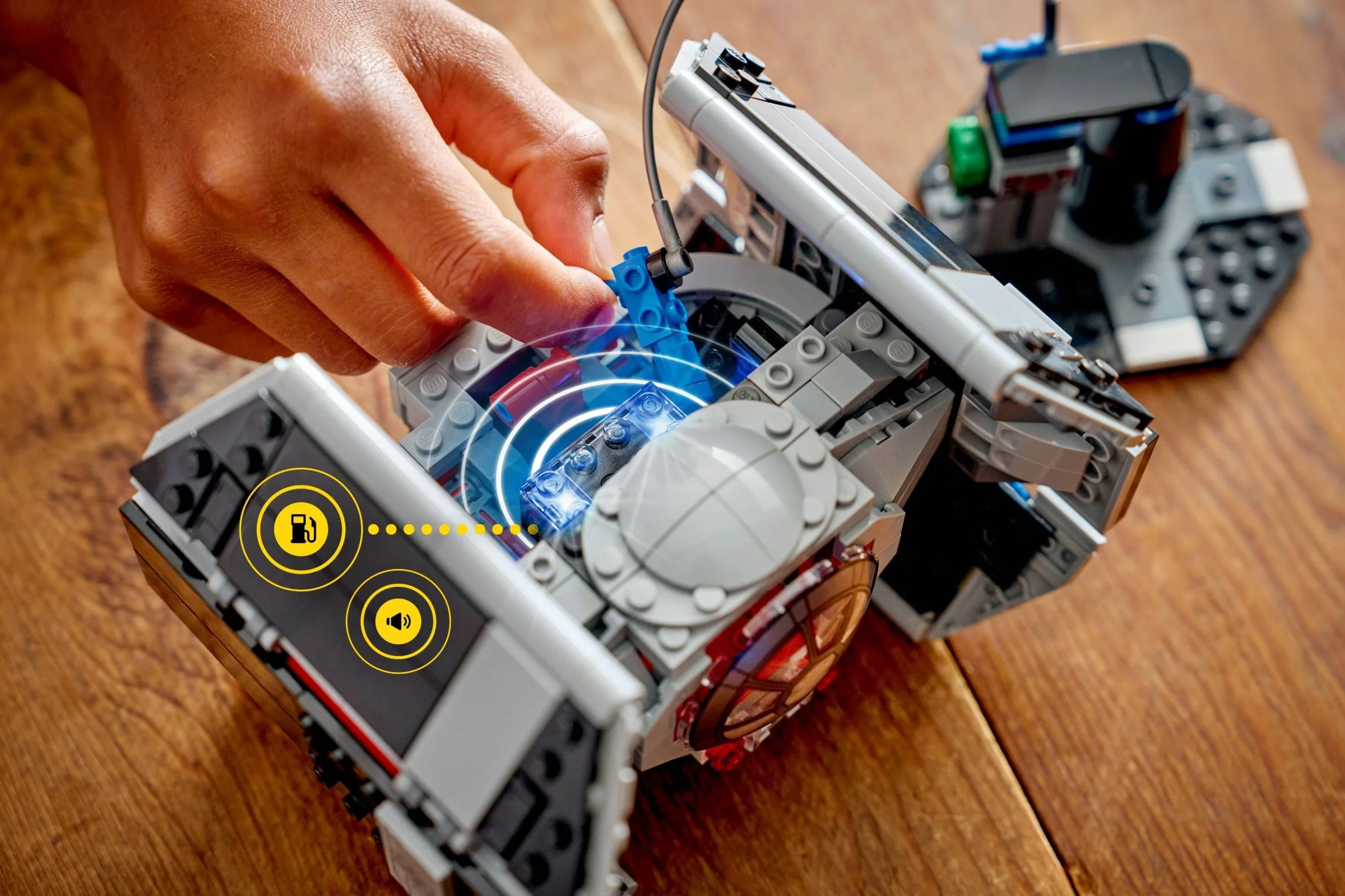 LEGO® 75421 LEGO Star Wars Smart Play Myśliwiec TIE Dartha Vadera - zdjęcie 29